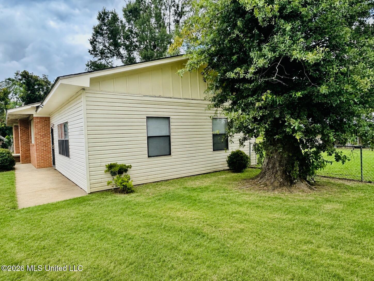 14081 Browning Road 520
