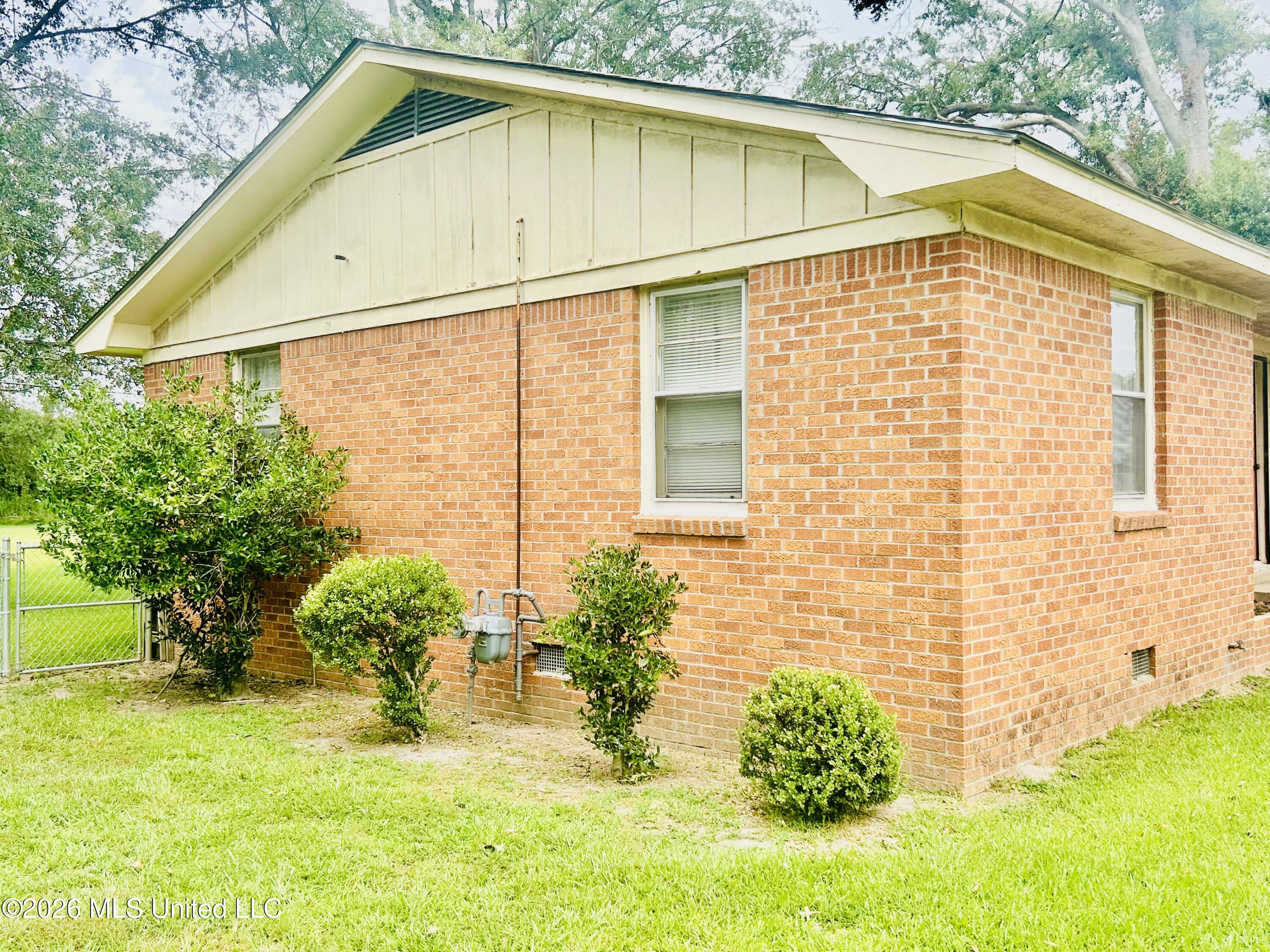 14081 Browning Road 520