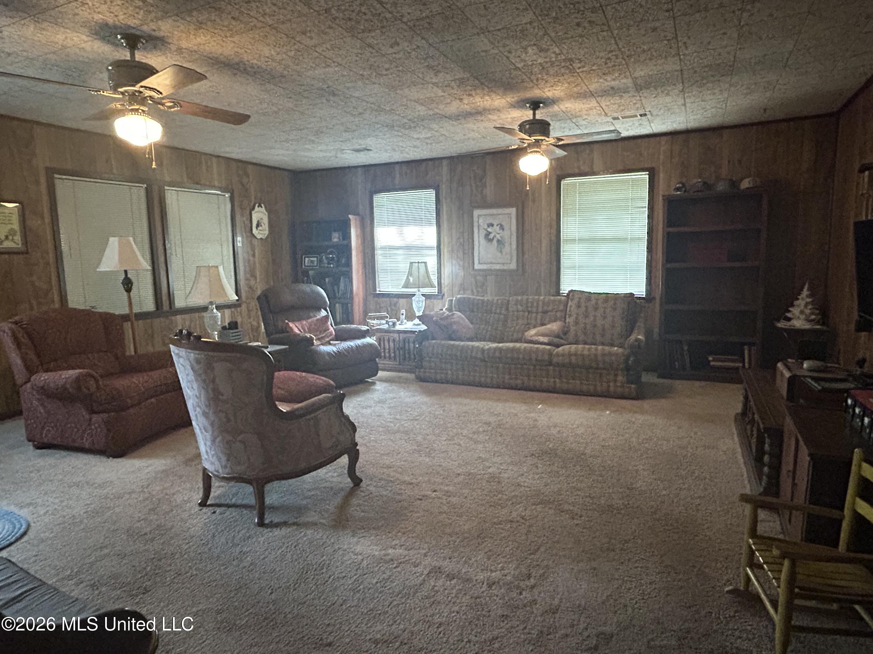 27 Sunset Circle