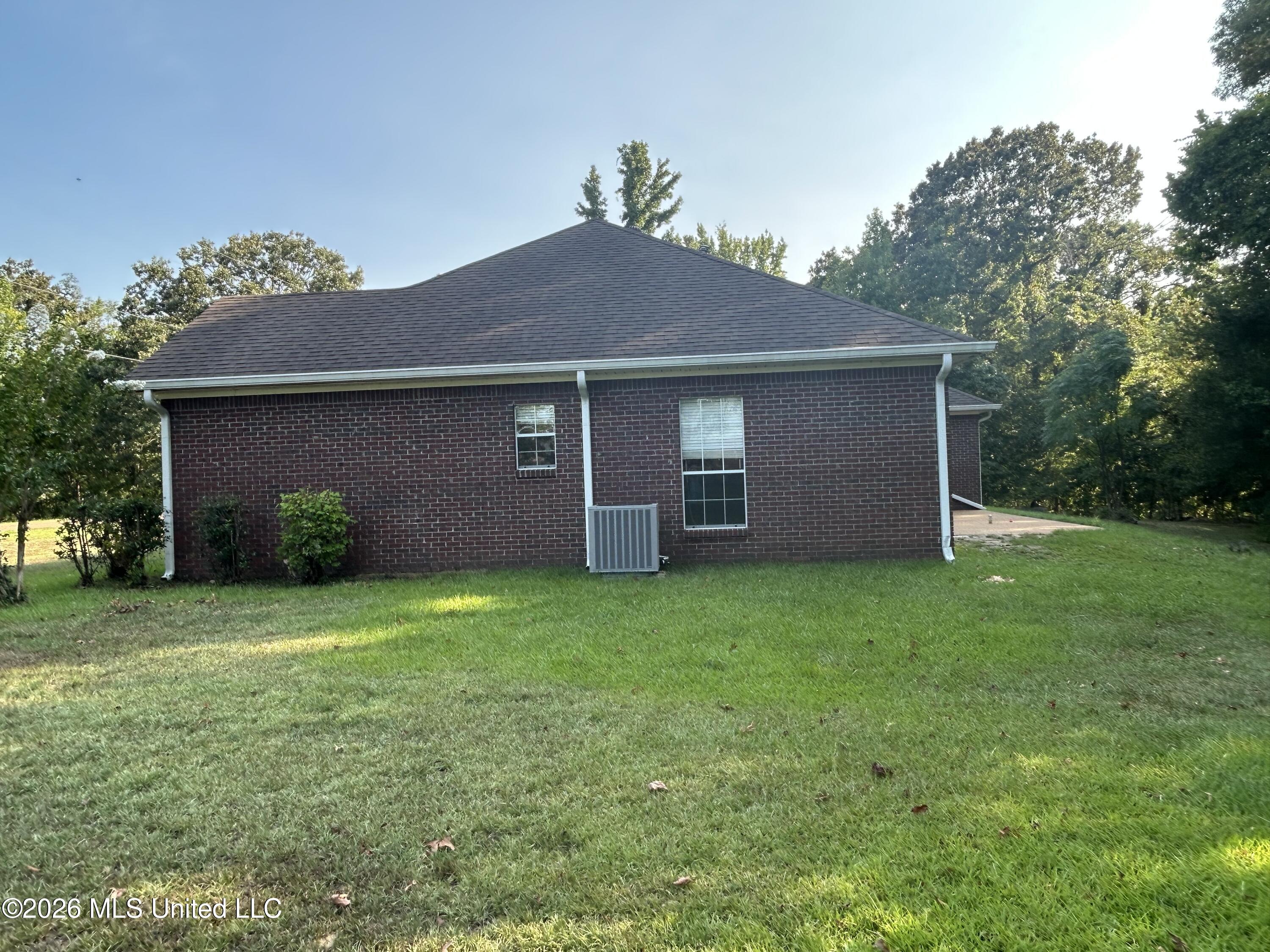 195 County Road 370