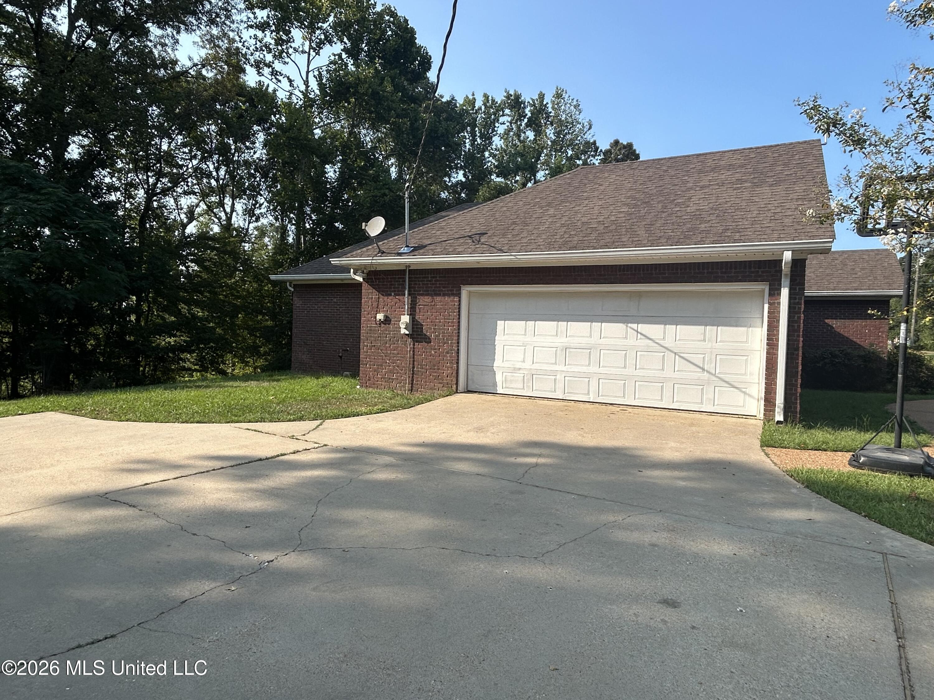 195 County Road 370