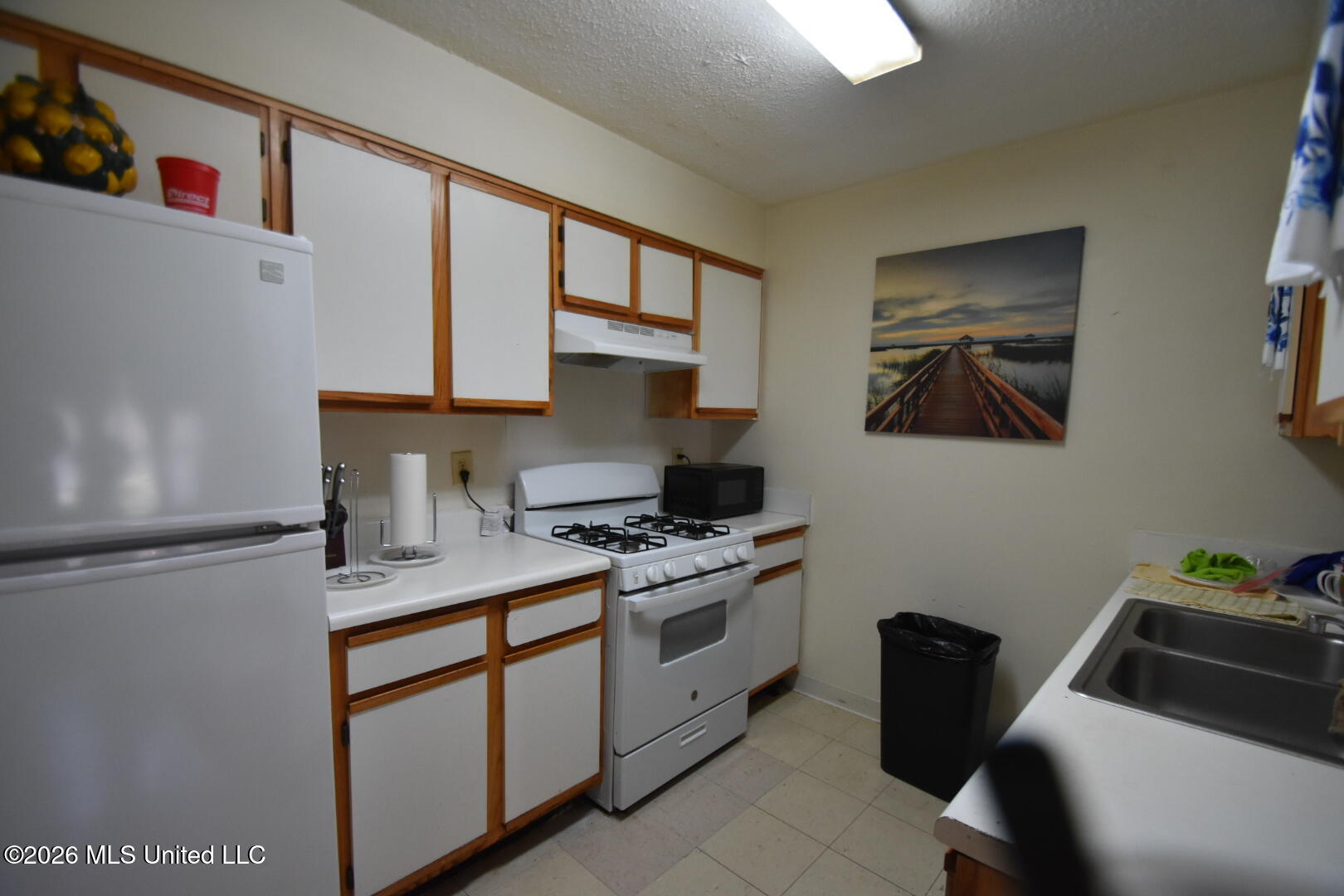 1300 Roosevelt Avenue