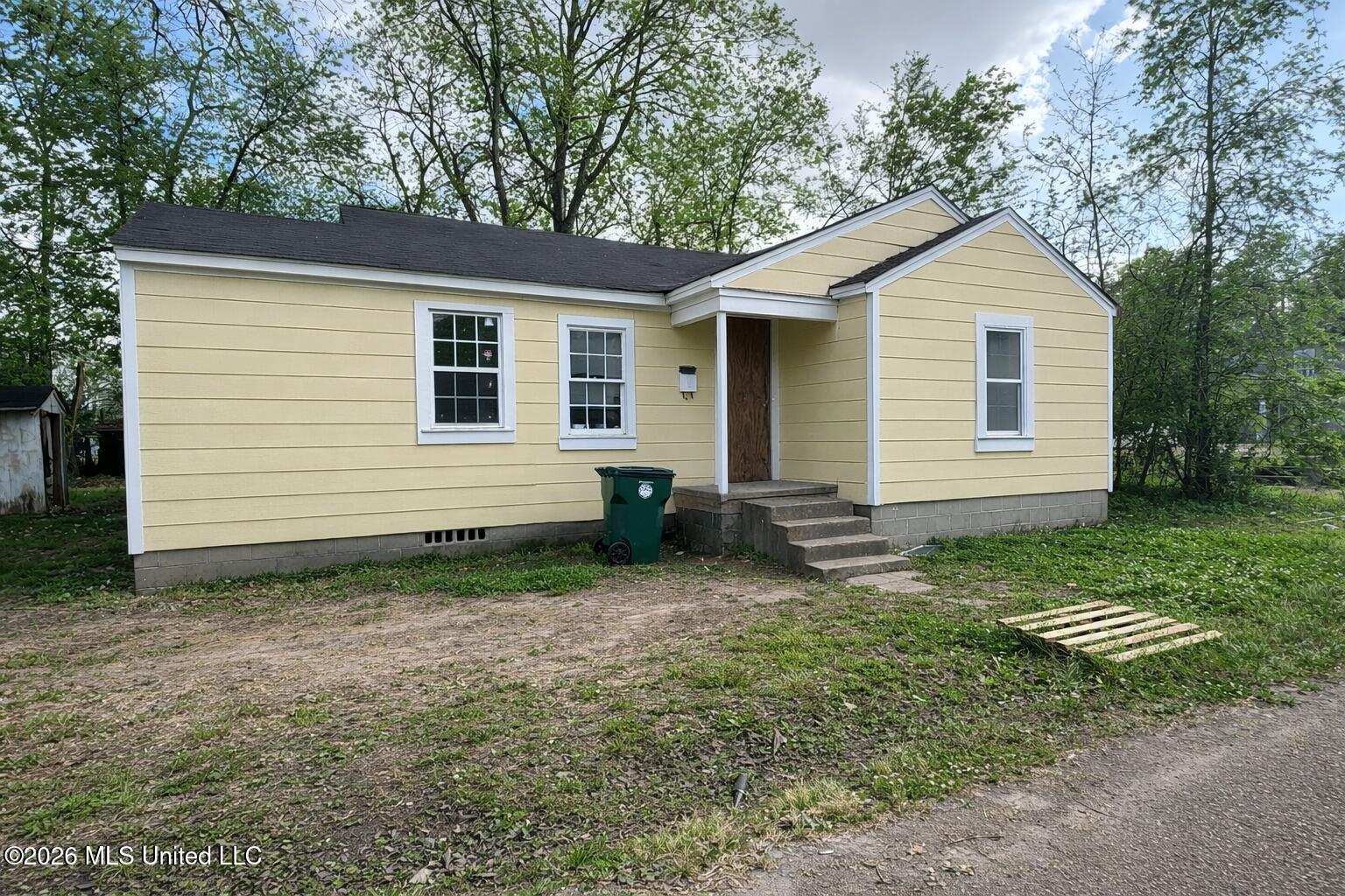 207 Martin Street