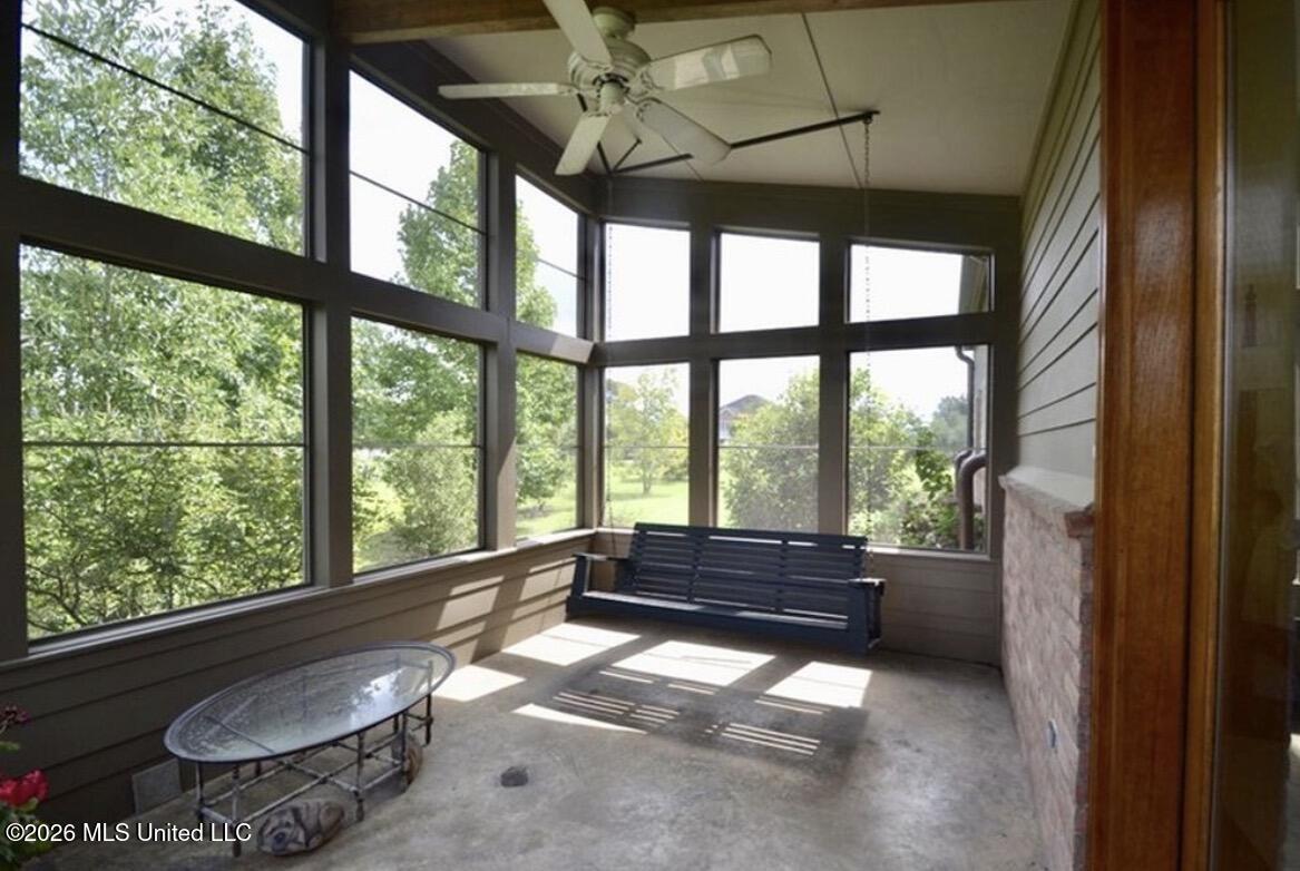 1001 Robert E Lee Drive