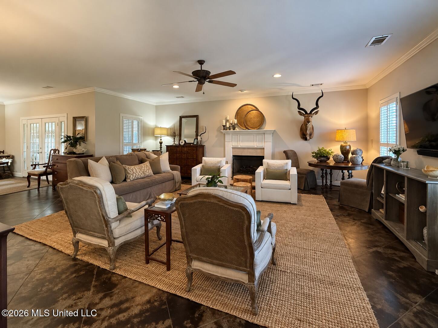 1006 River Birch Cove
