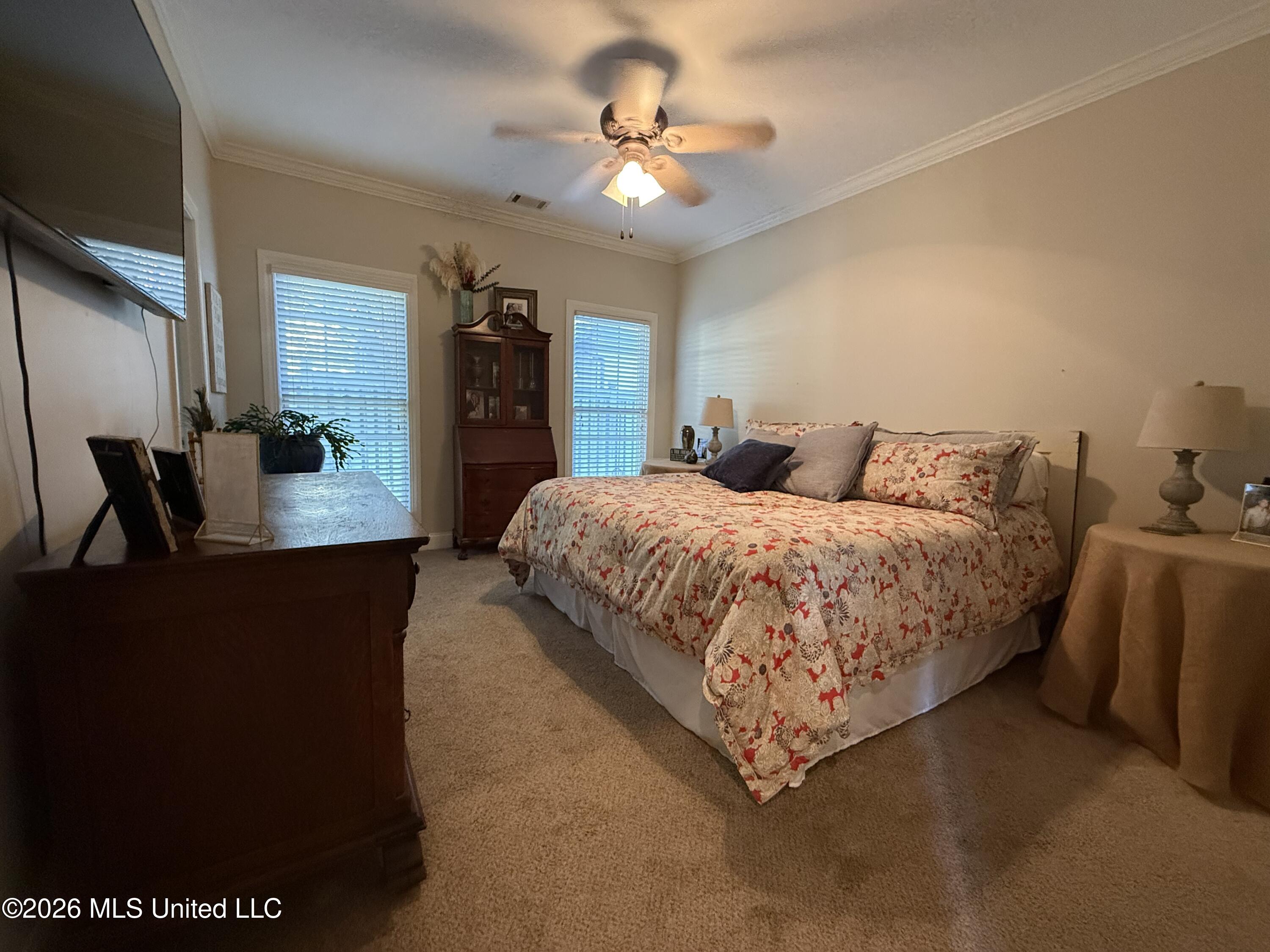 1006 River Birch Cove