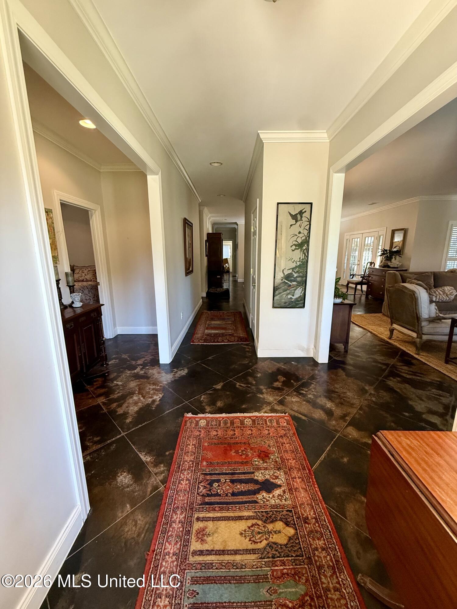 1006 River Birch Cove