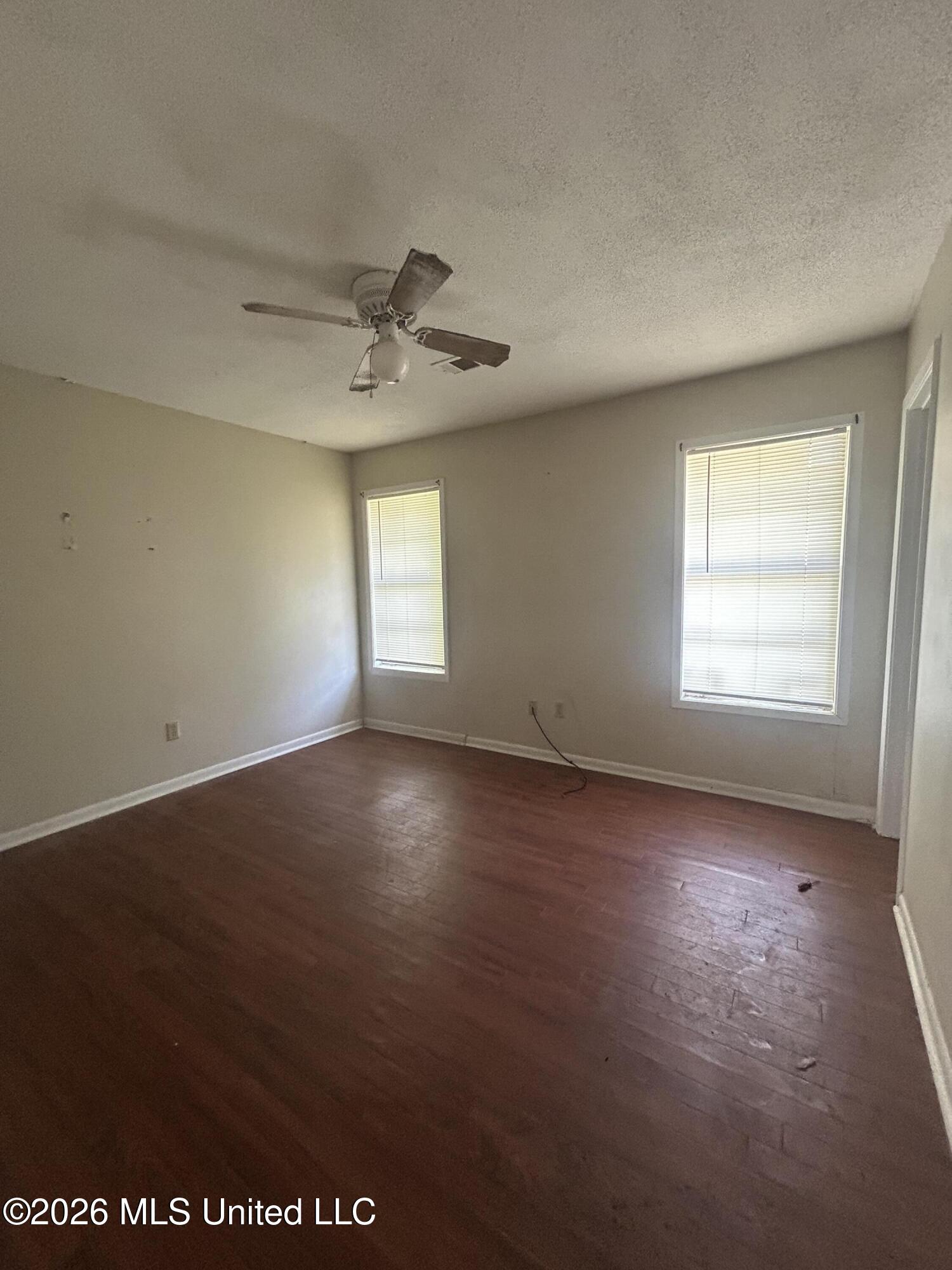 2615 Kay White Circle