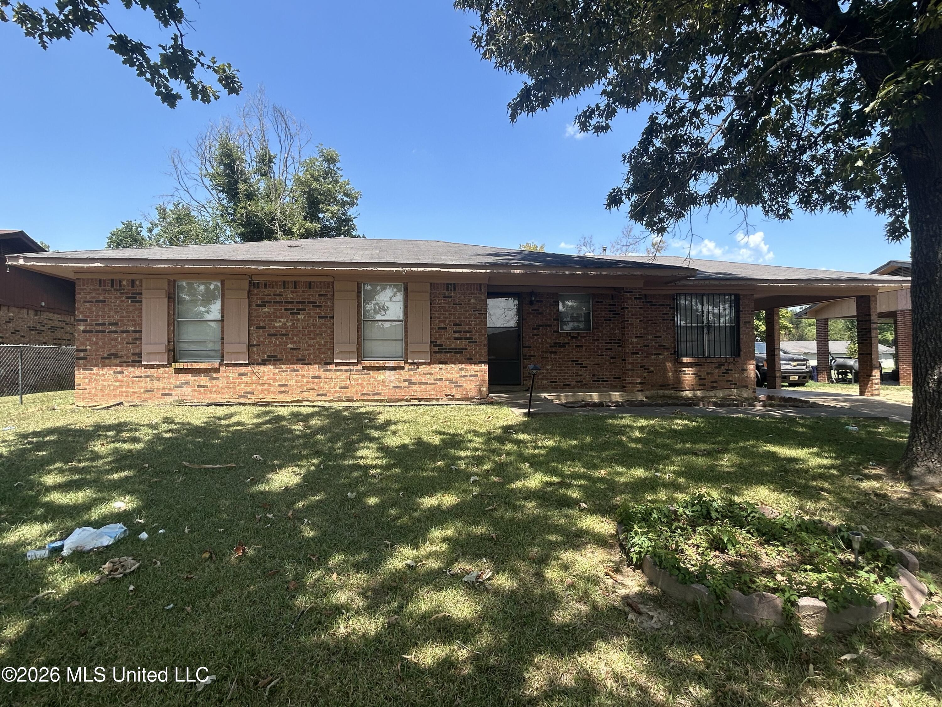 2615 Kay White Circle