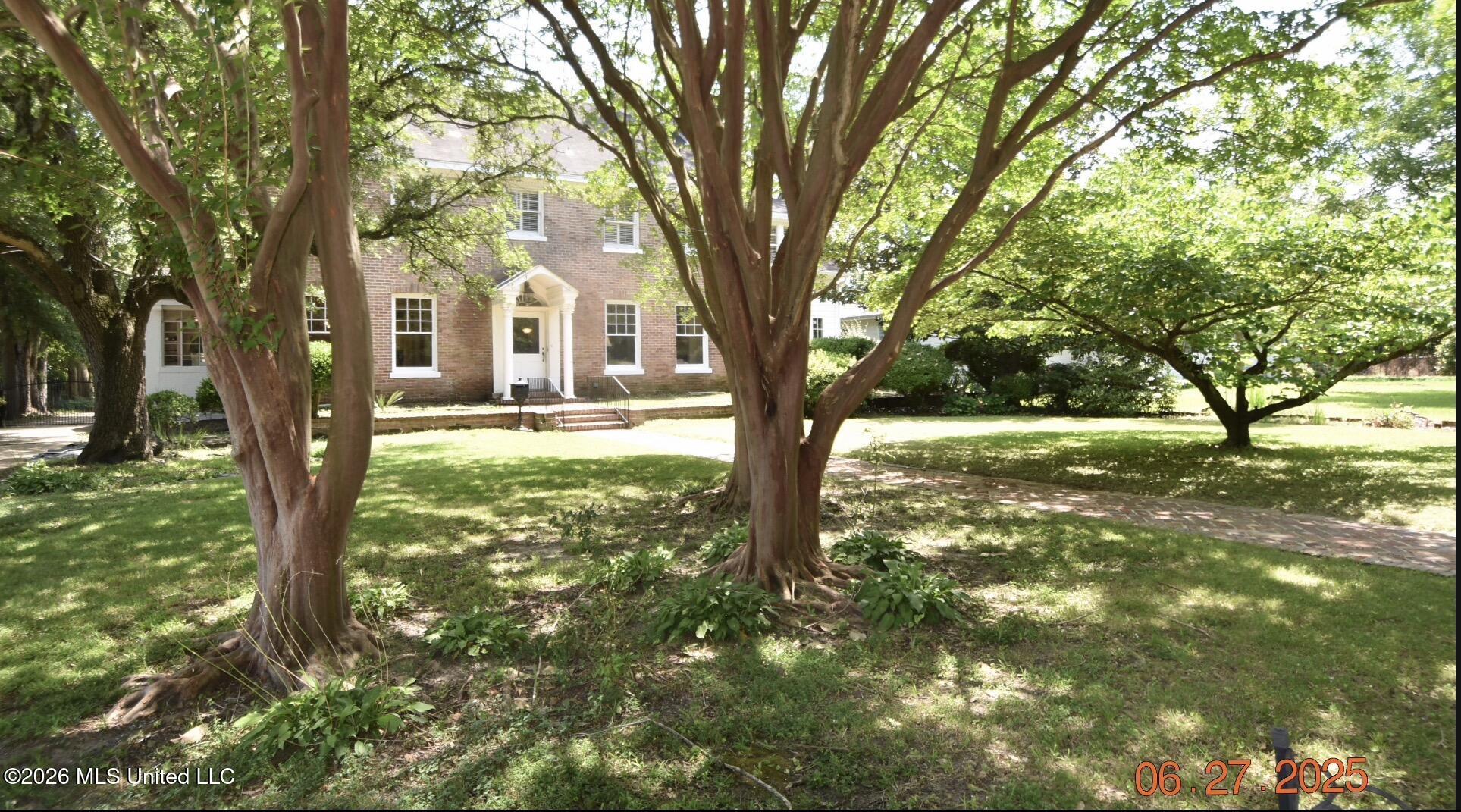 1211 River Road