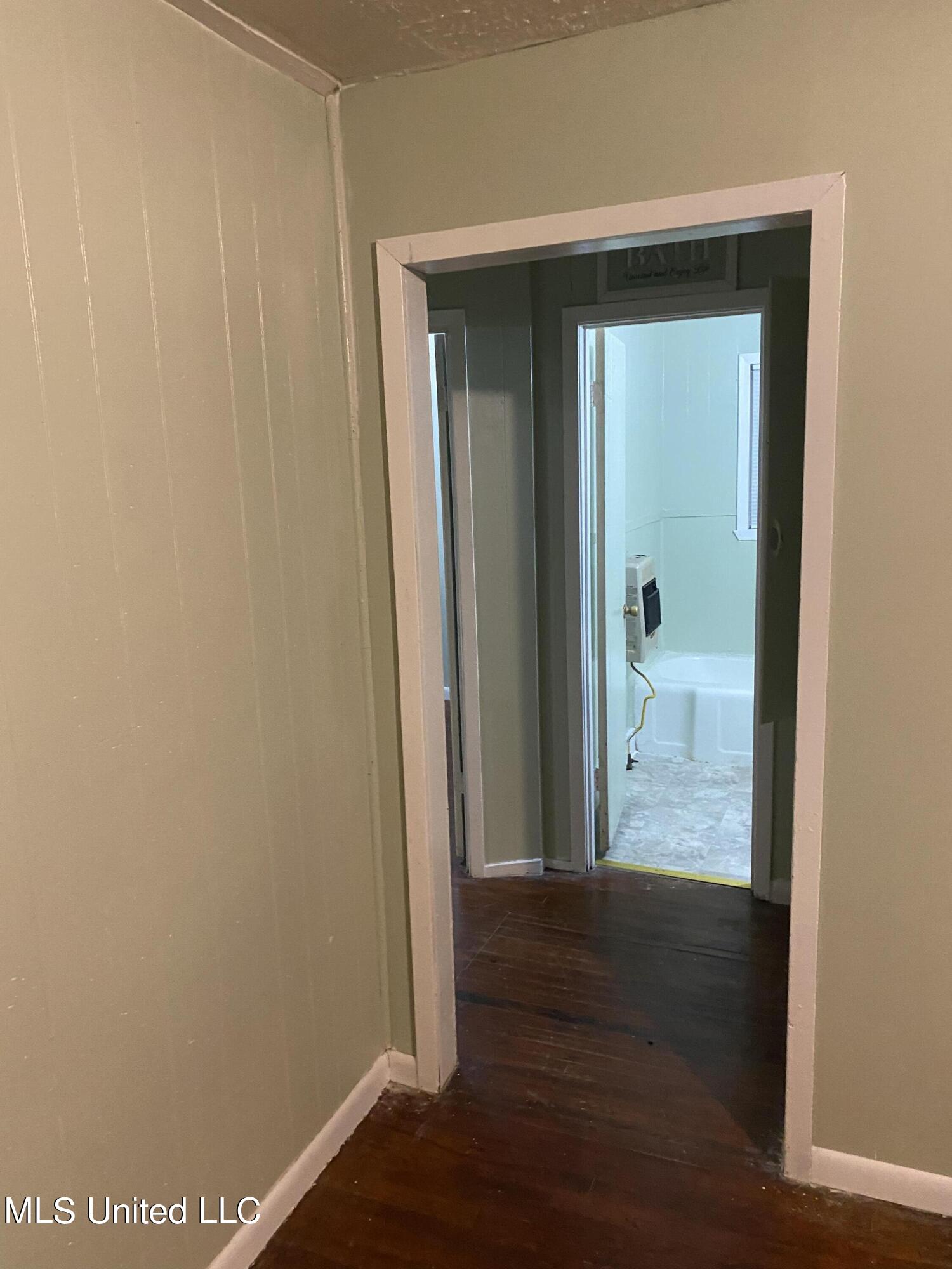 408 Kinney Street