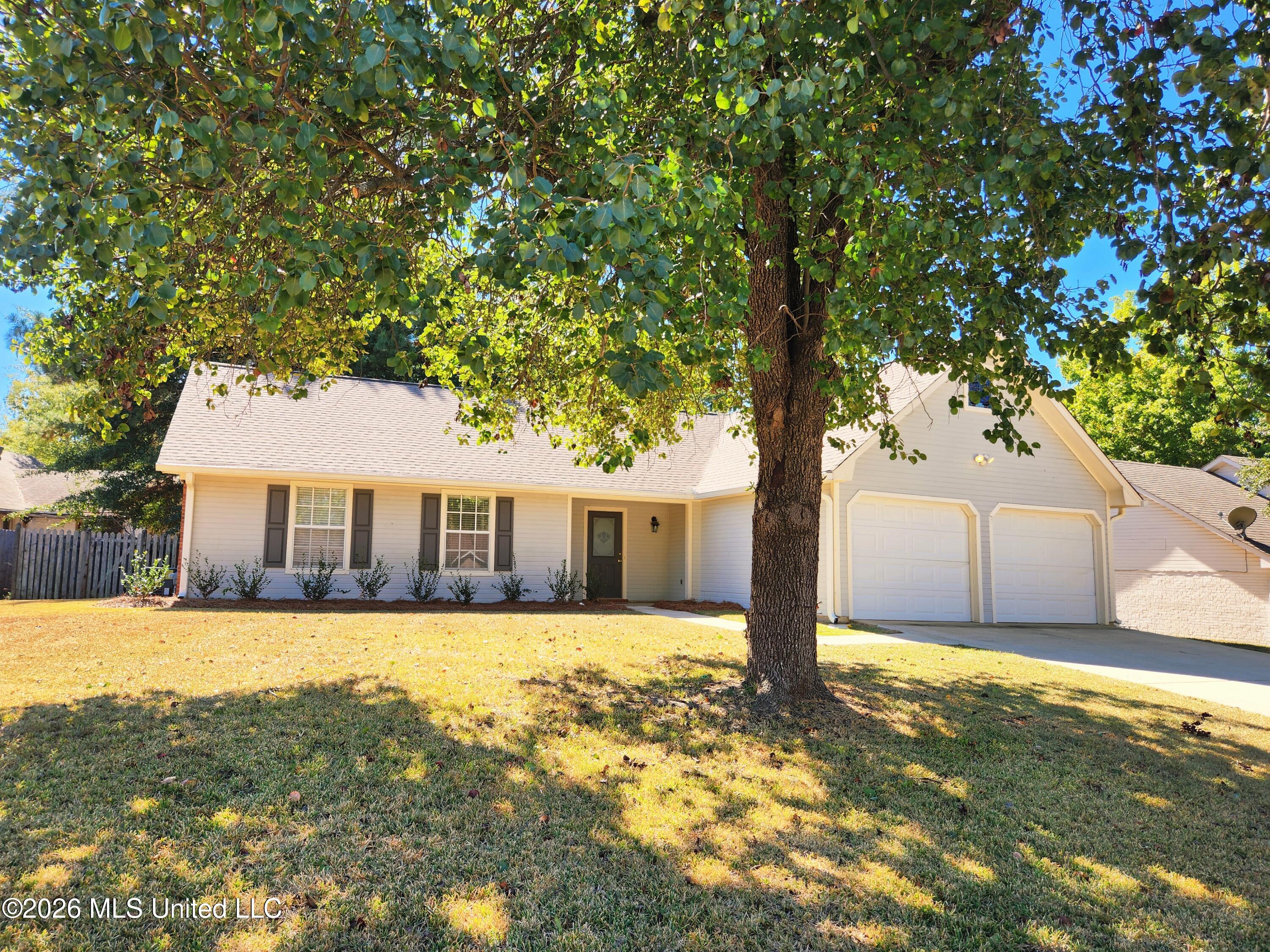 635 Live Oak Drive