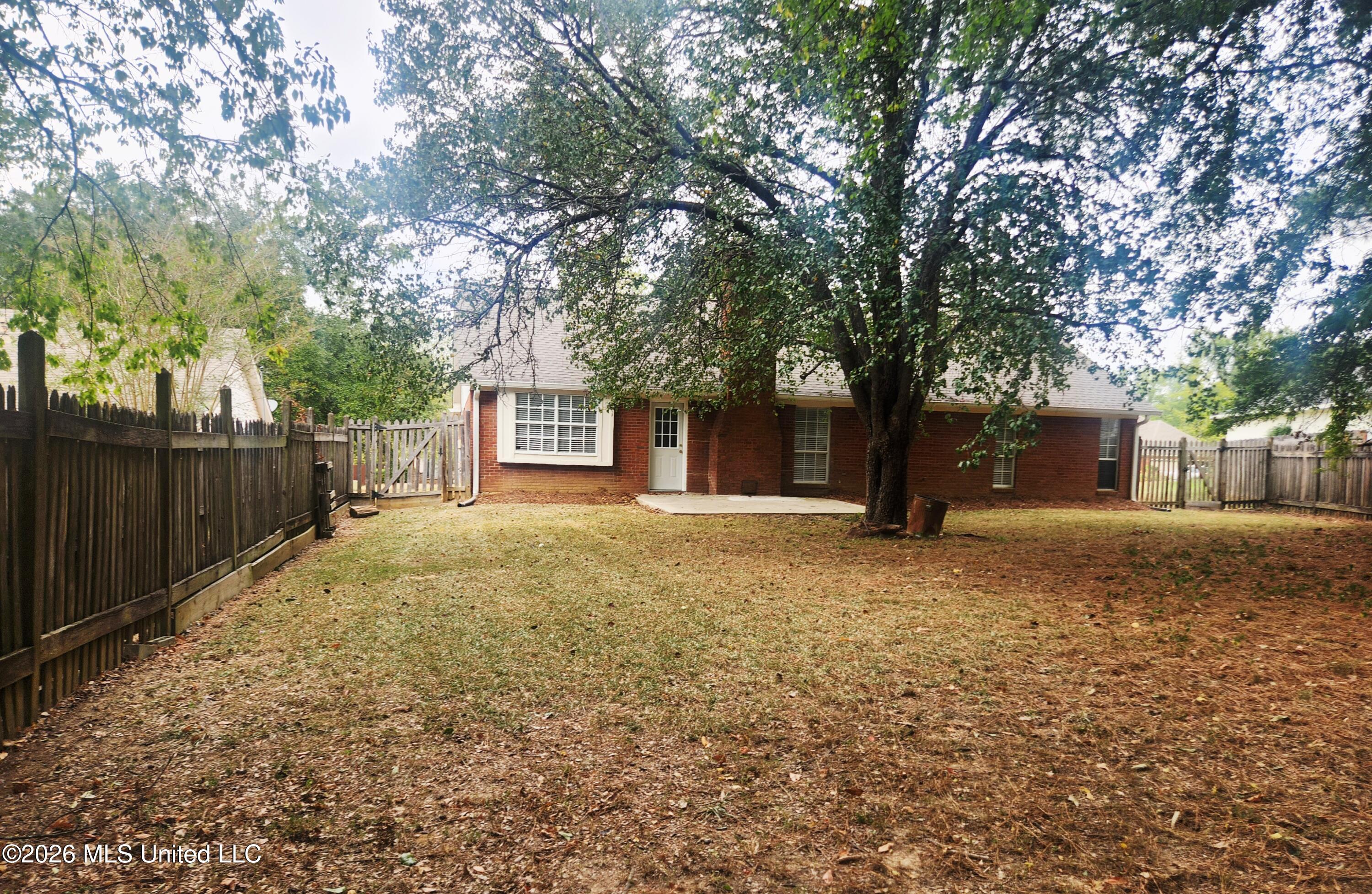 635 Live Oak Drive
