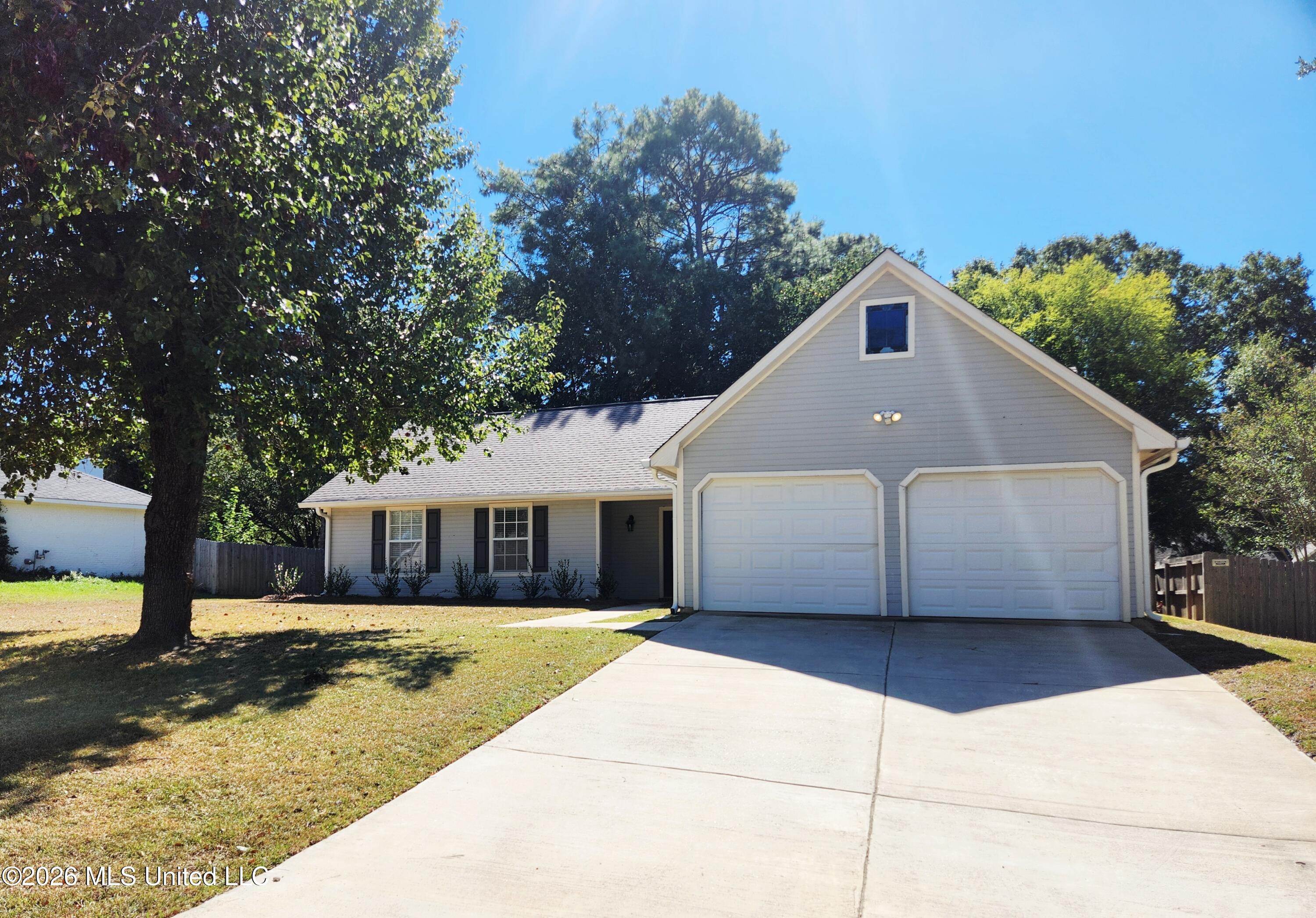 635 Live Oak Drive