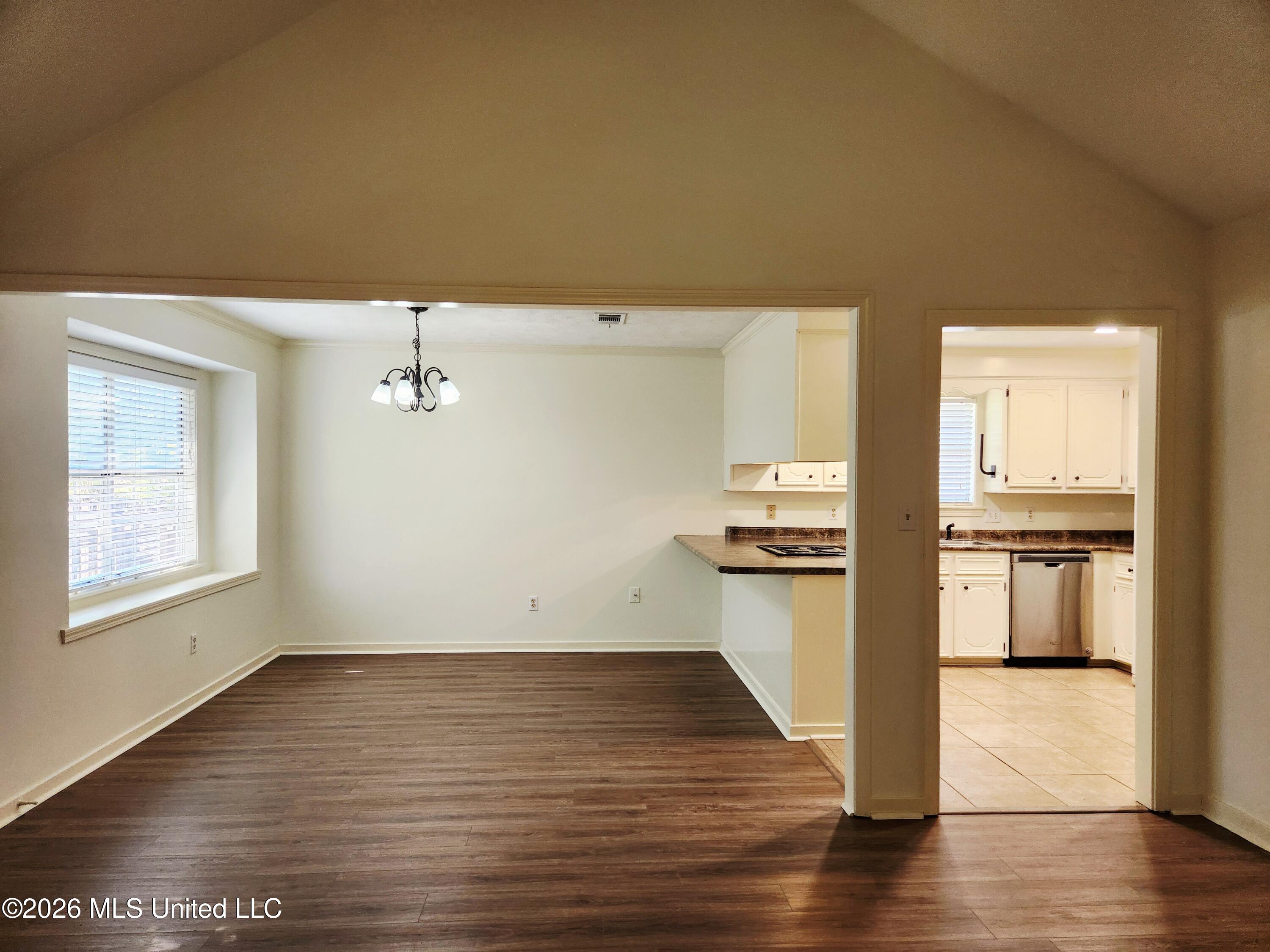 635 Live Oak Drive