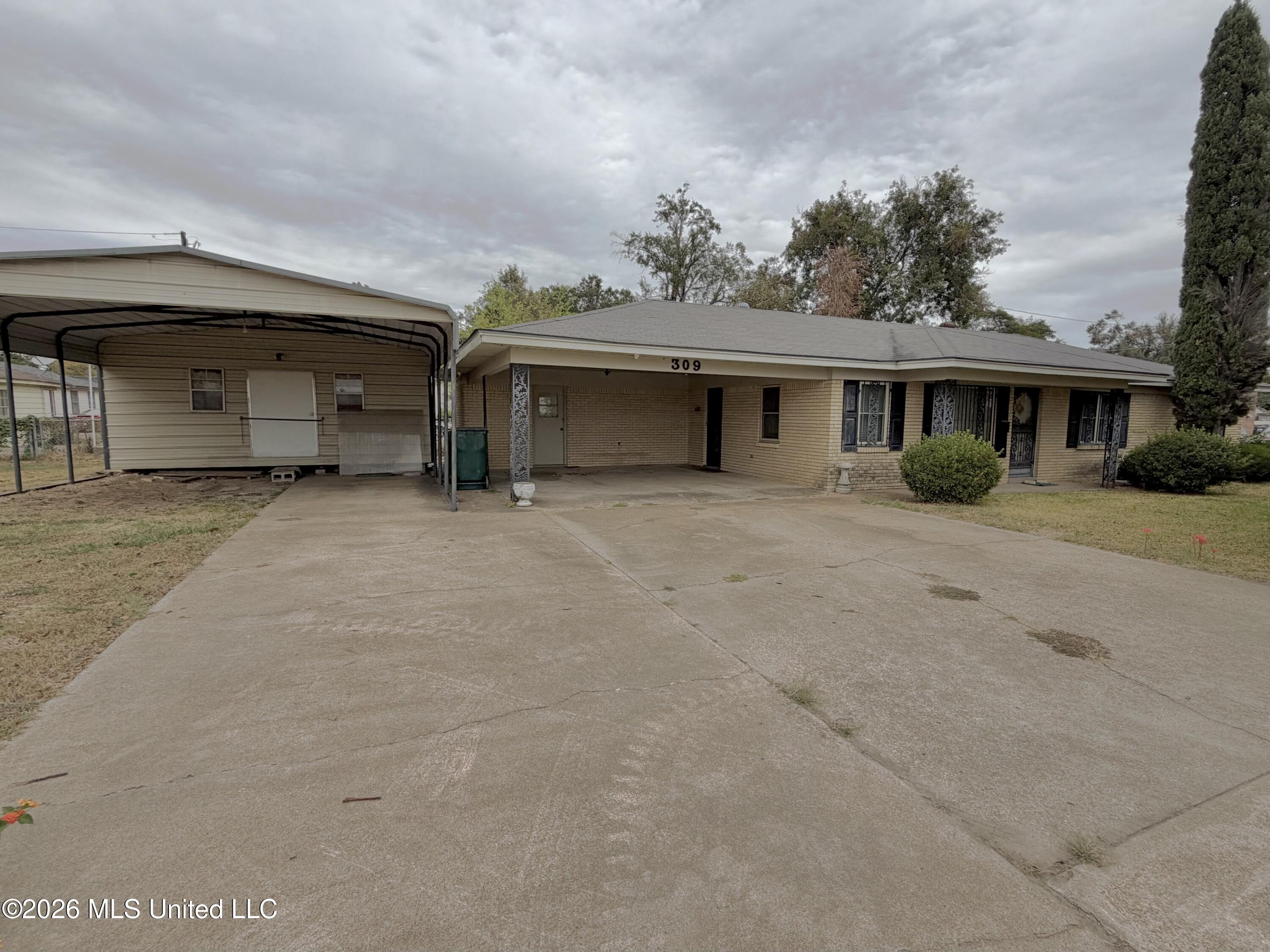 309 E Martin Luther King Jr Drive