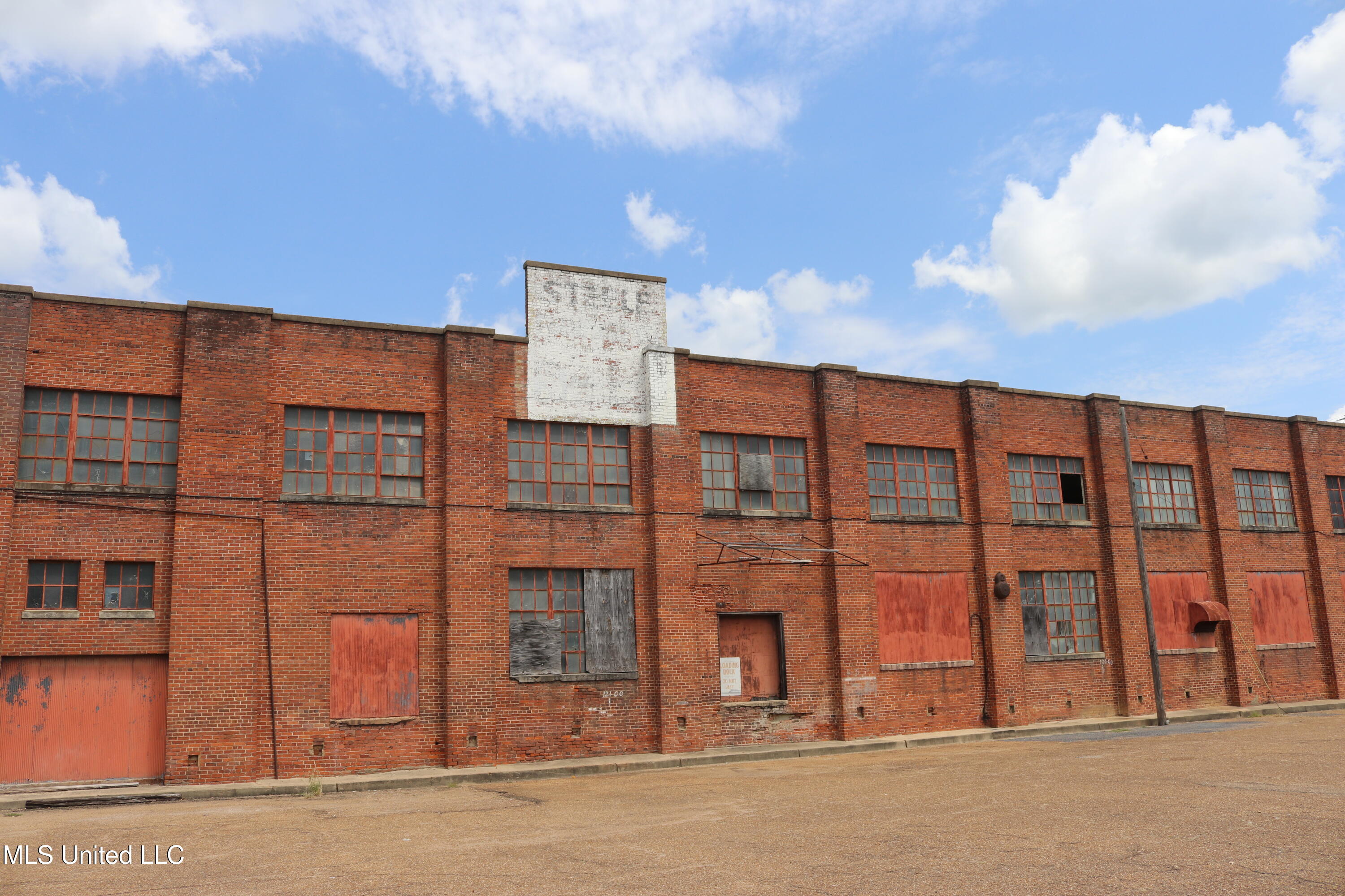 600 Main Street