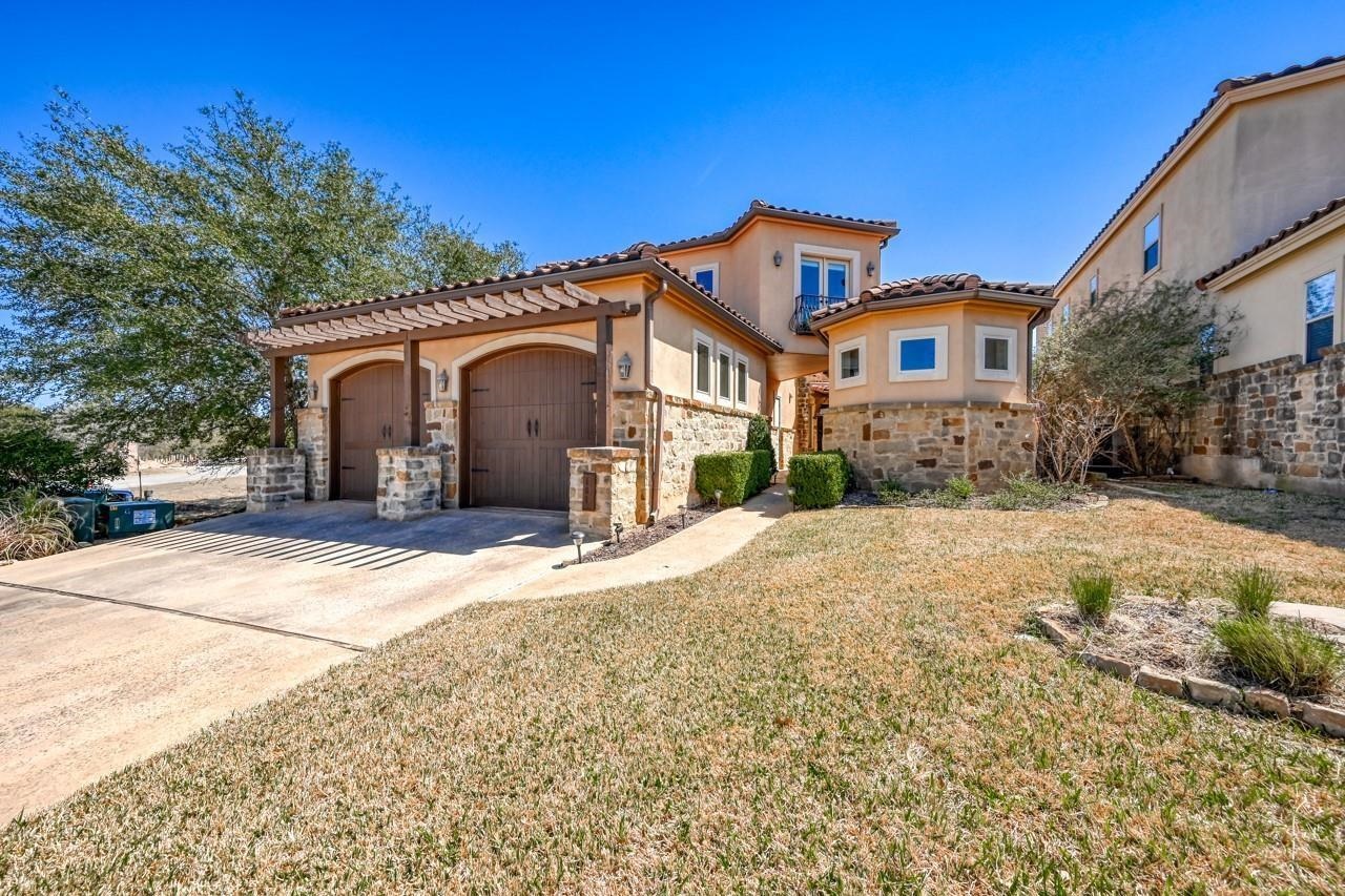 101 Maravilla Way