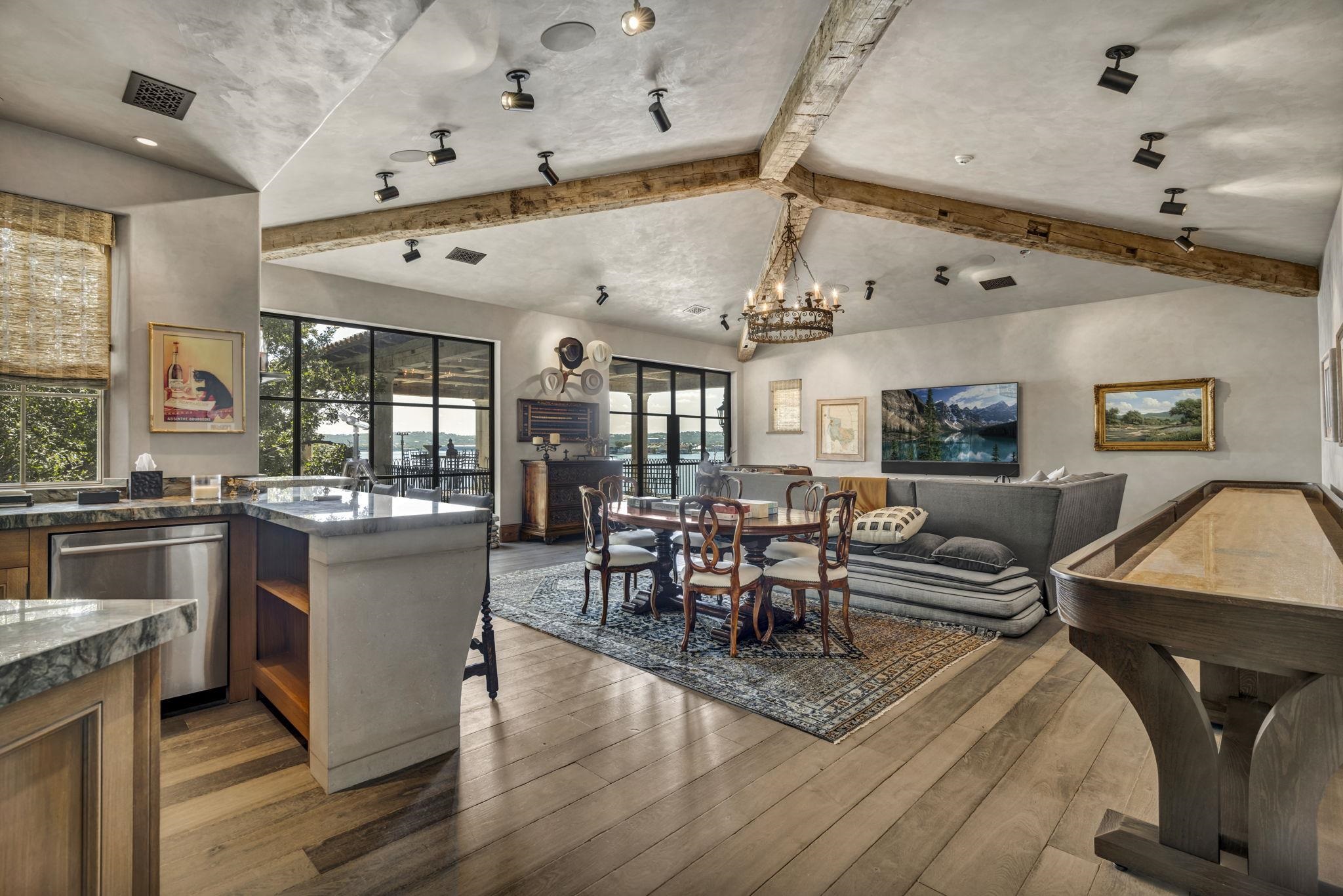 419 Lighthouse