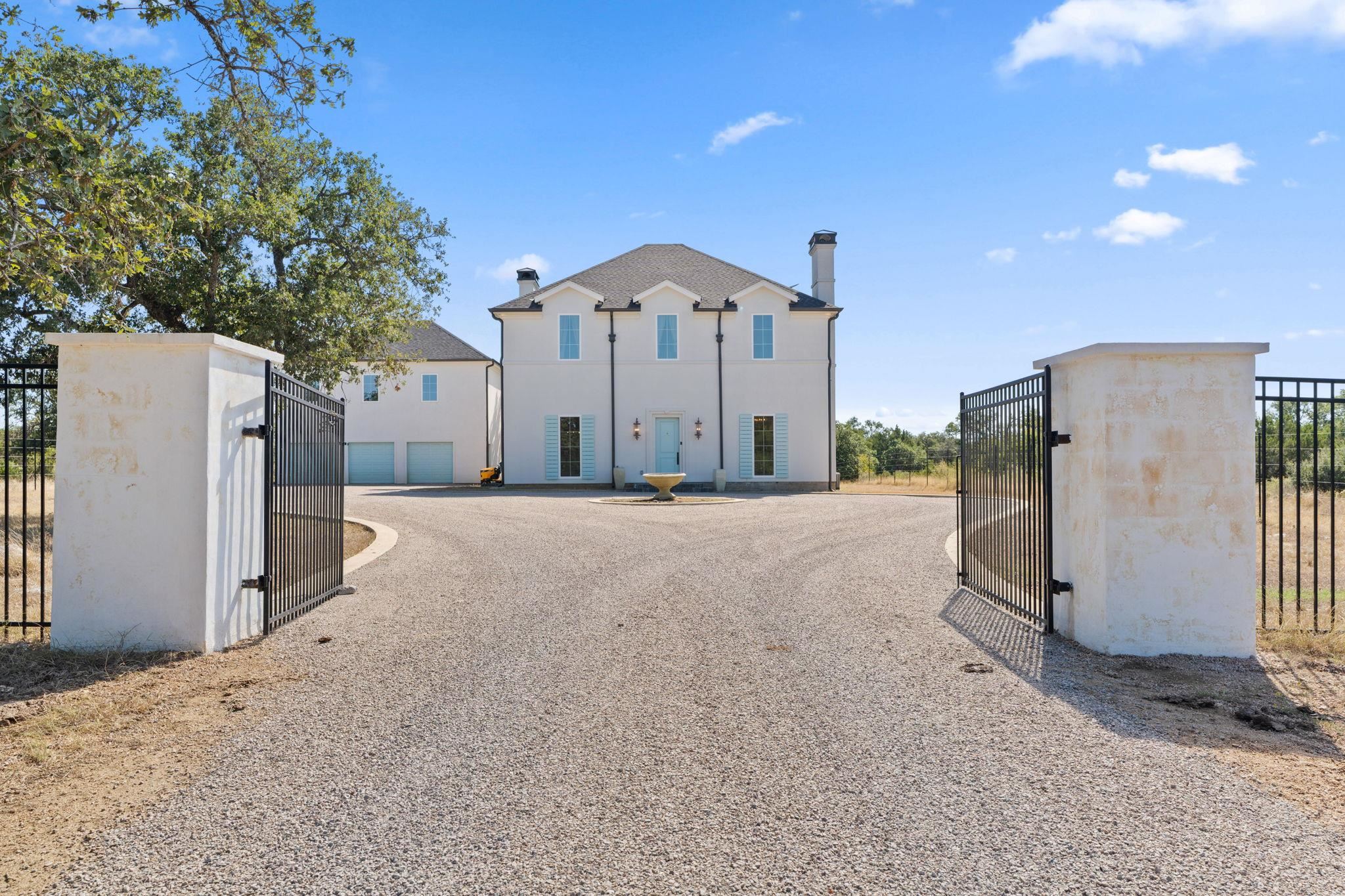 301 Twisted Oak Drive