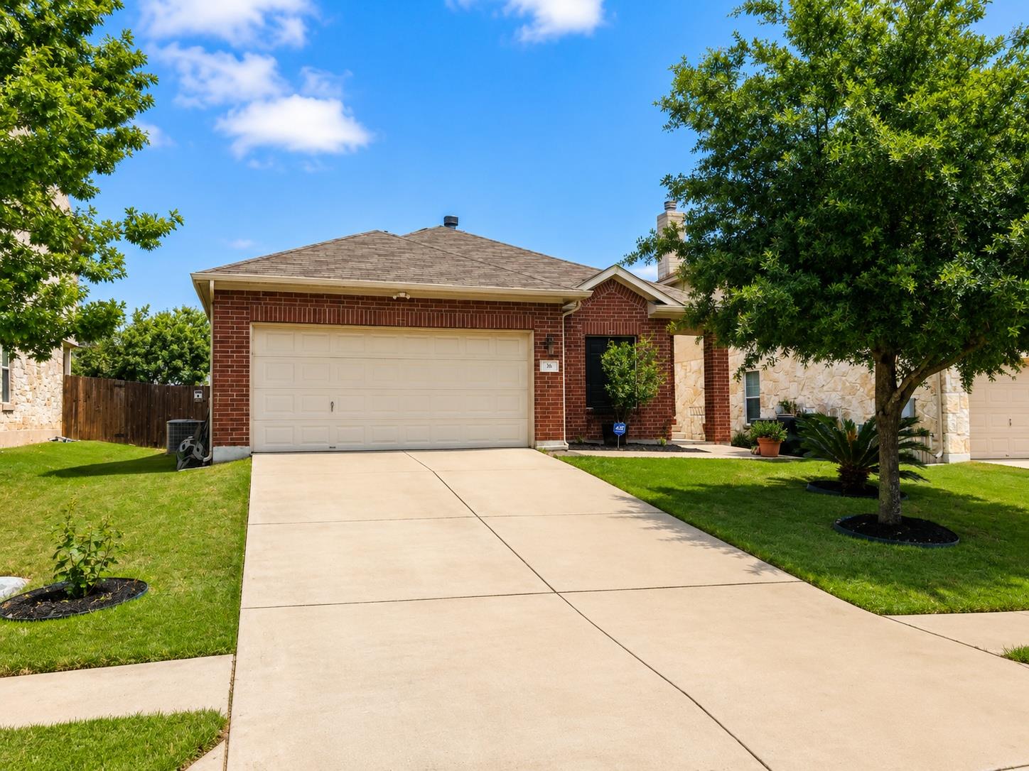 305 Dark Horse LN
