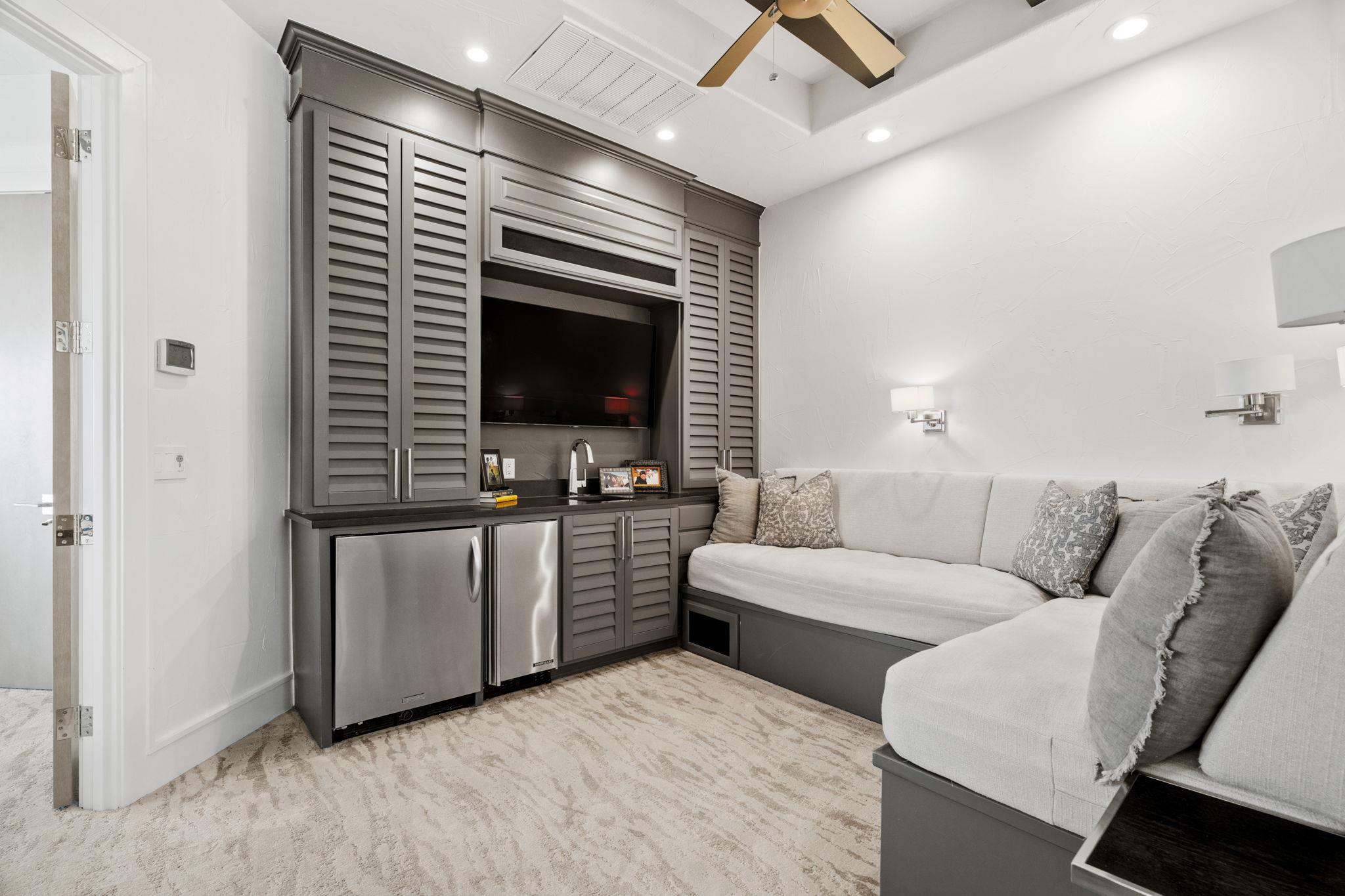 1310 Broken Arrow