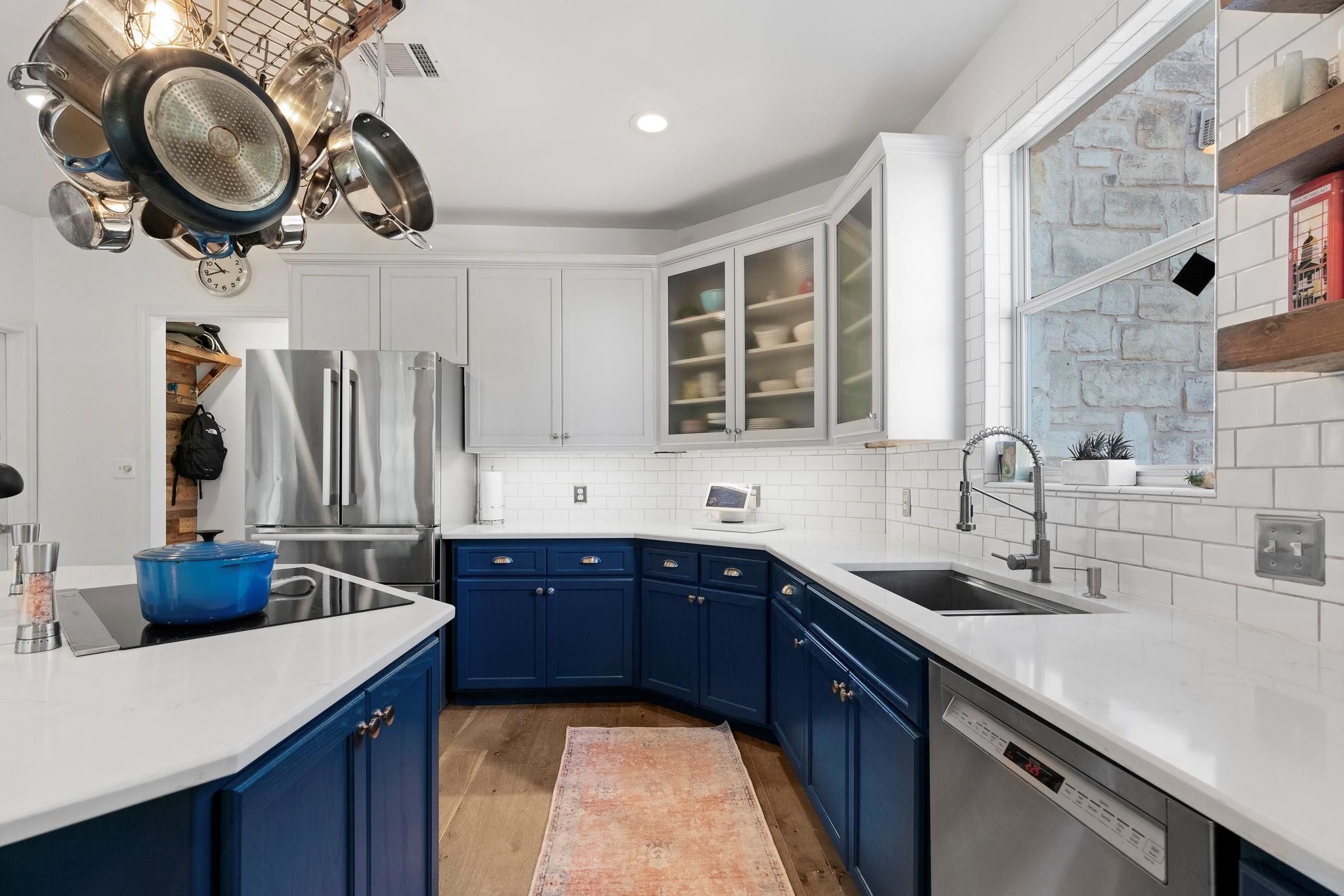 5111 Great Divide DR