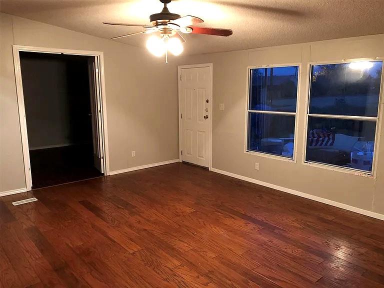 1400 Shawnee Circle CIR