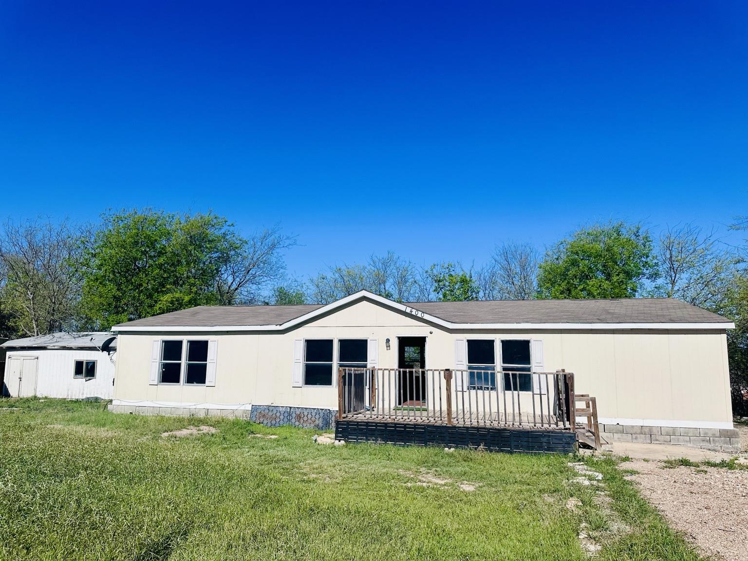 1400 Shawnee Circle CIR