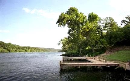 1400 Shawnee Circle CIR