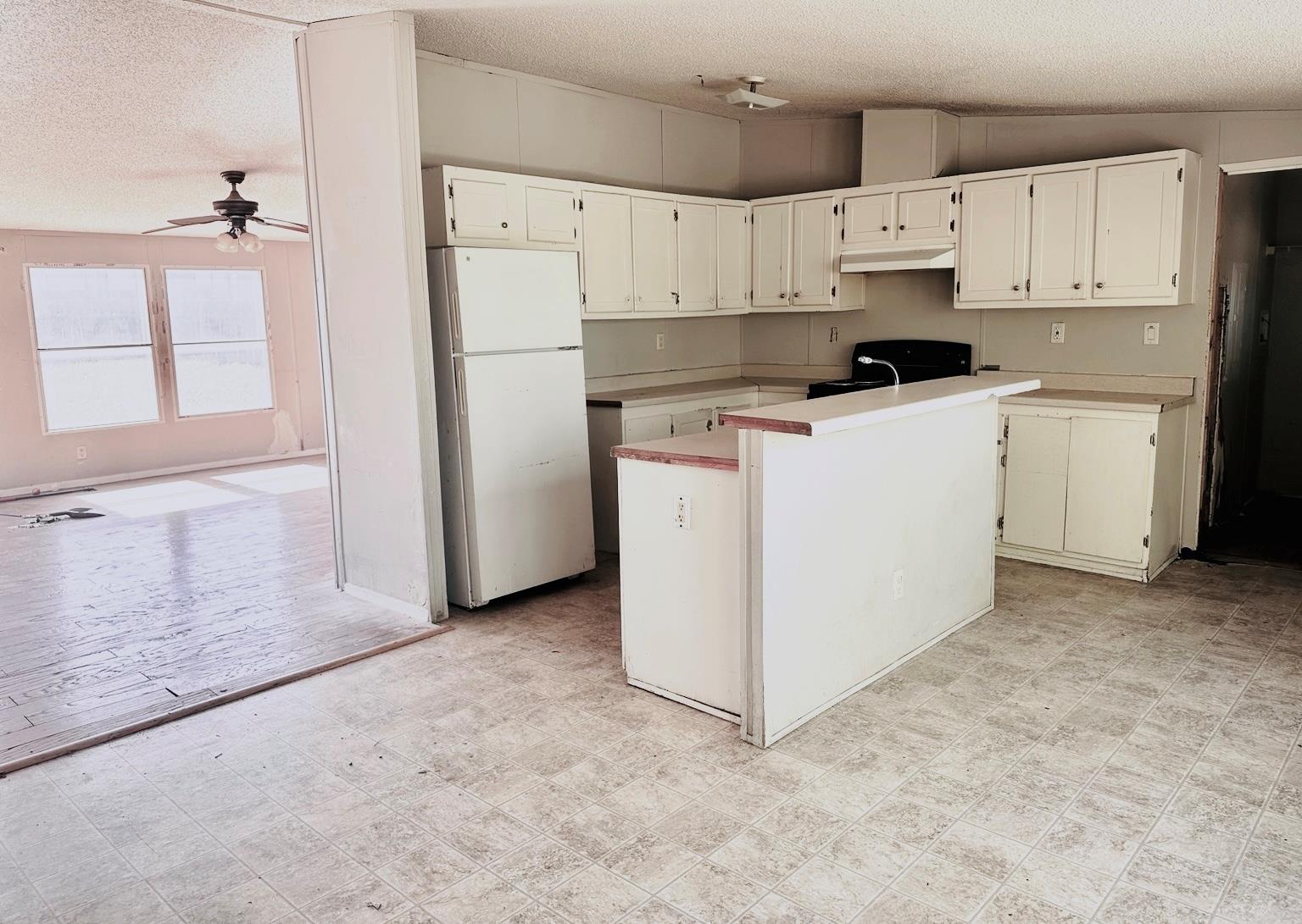 1400 Shawnee Circle CIR