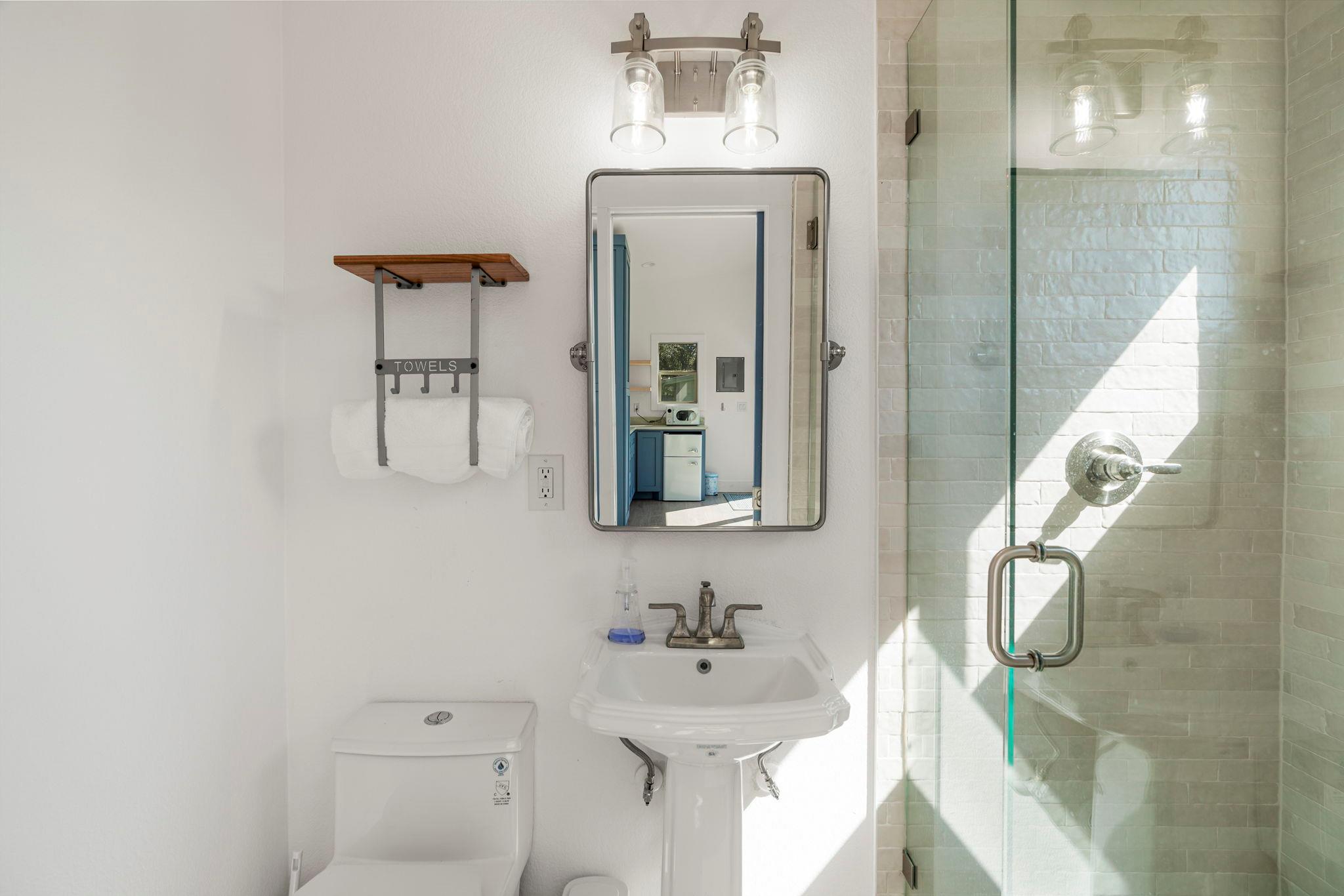 10233 Twin Lake LOOP