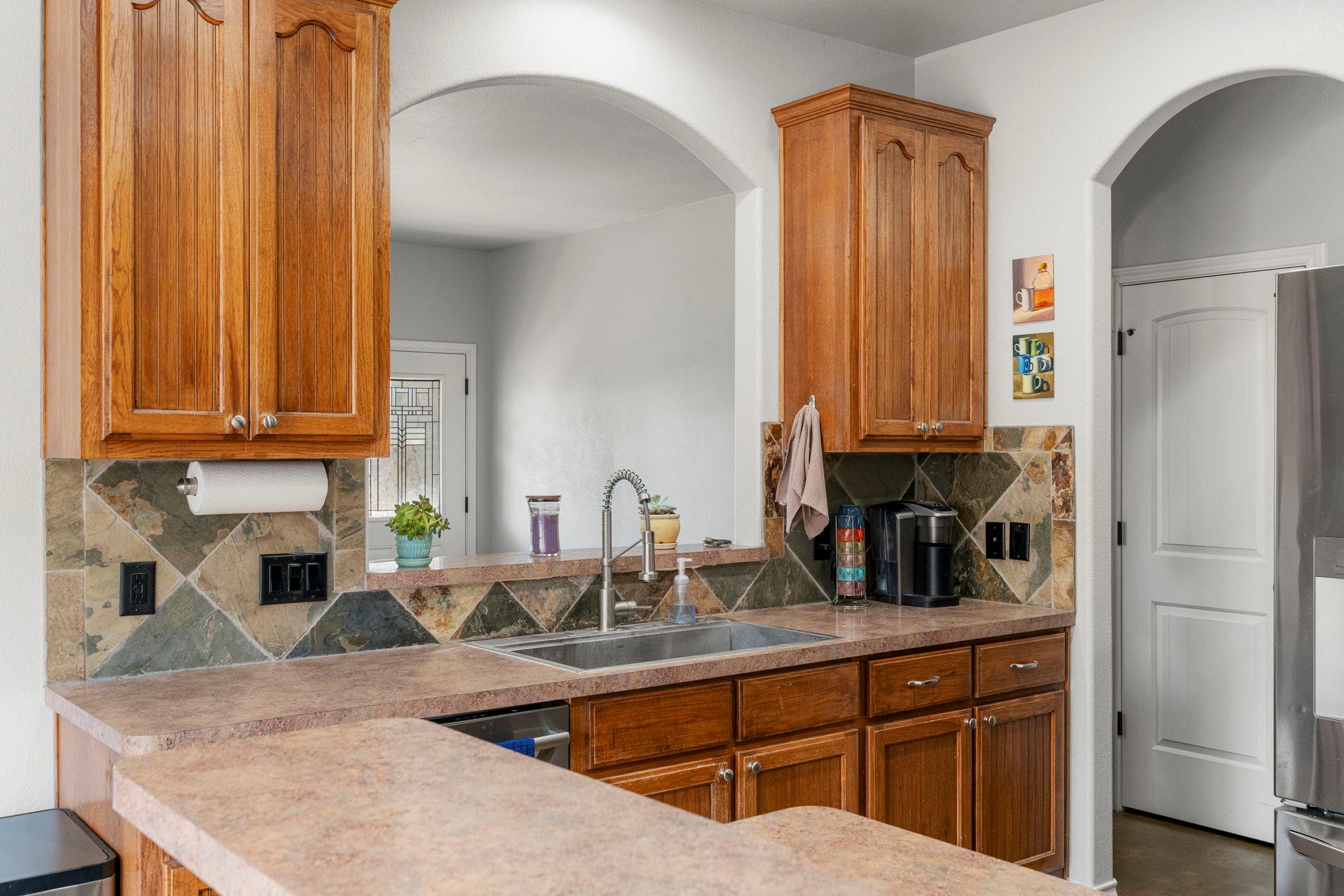 10233 Twin Lake LOOP