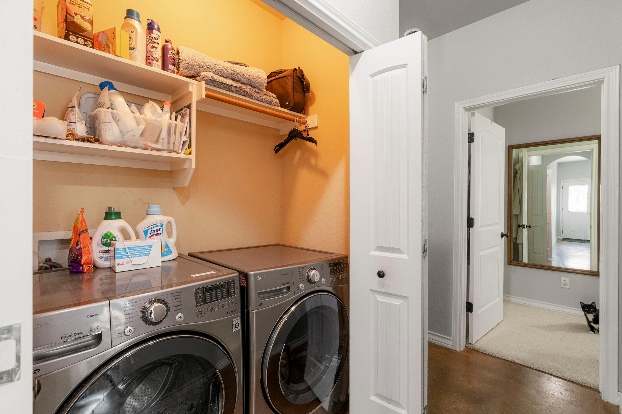 10233 Twin Lake LOOP