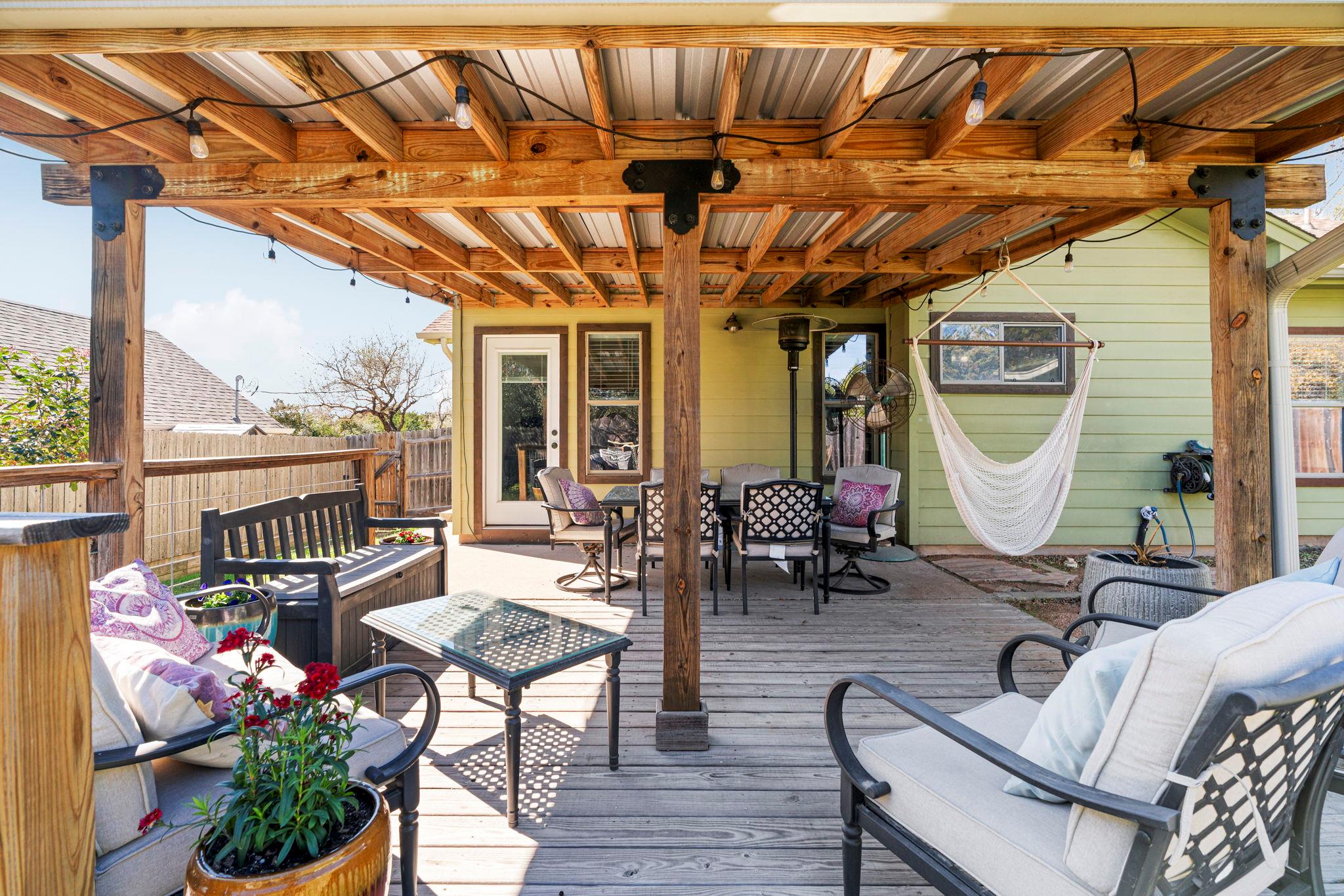 10233 Twin Lake LOOP