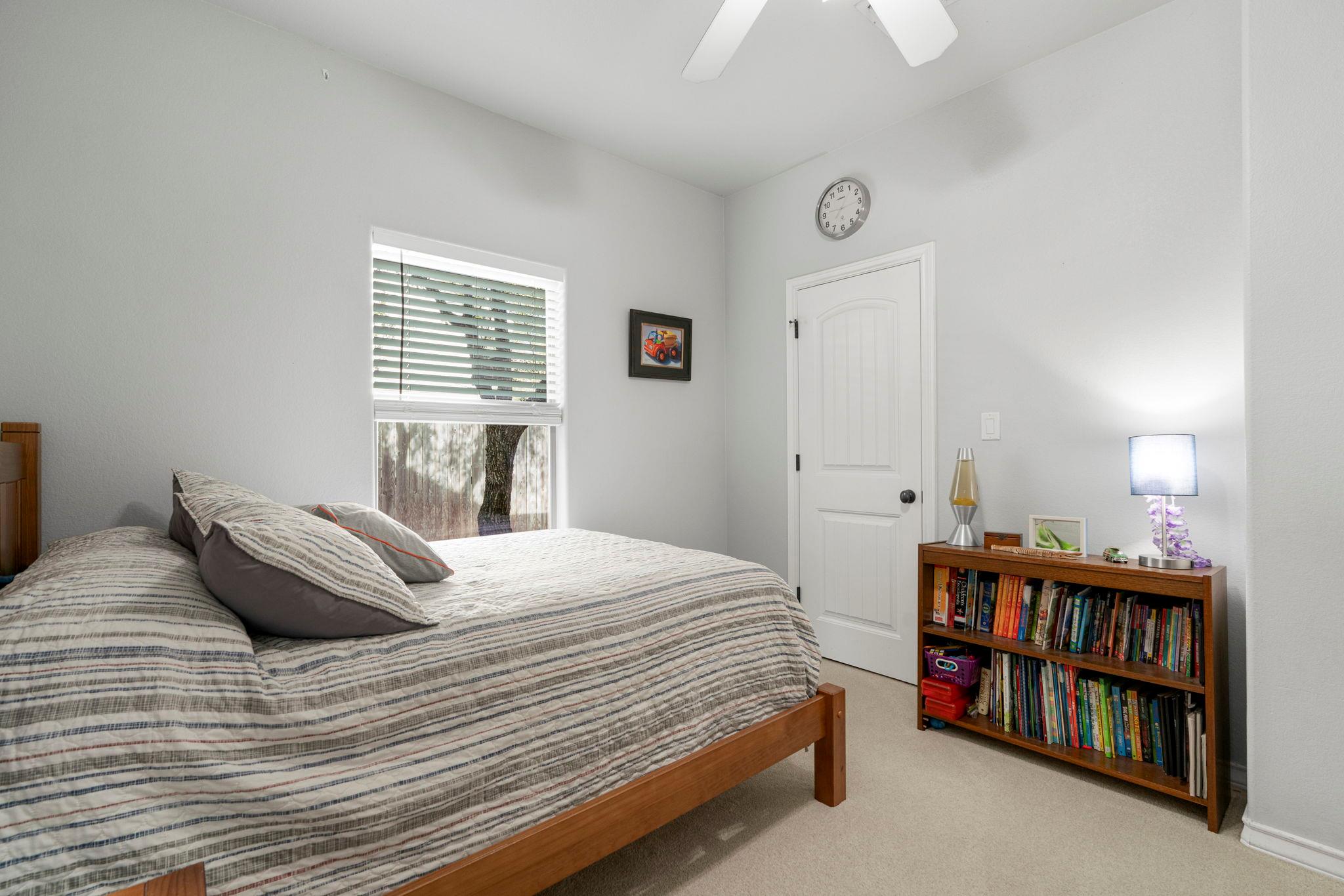 10233 Twin Lake LOOP