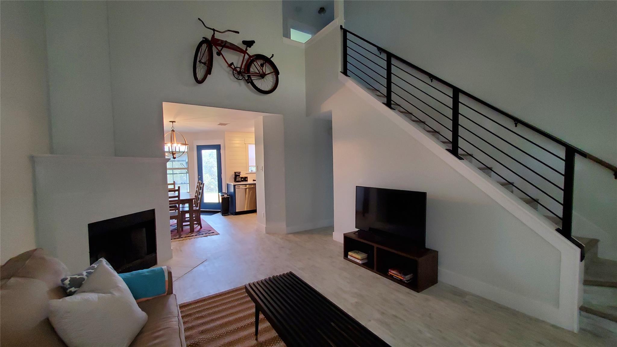 10201 Sandy Beach RD