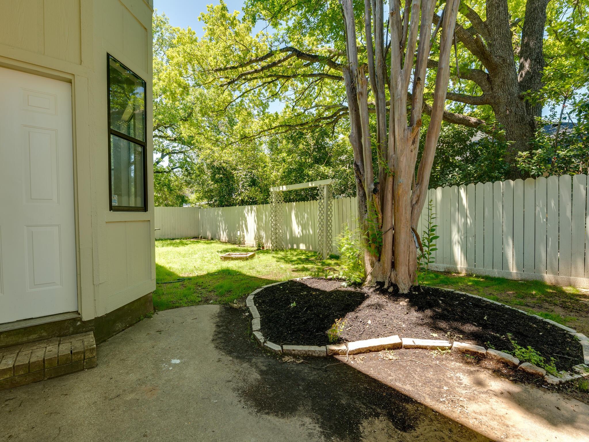 3944 Kristencreek LN