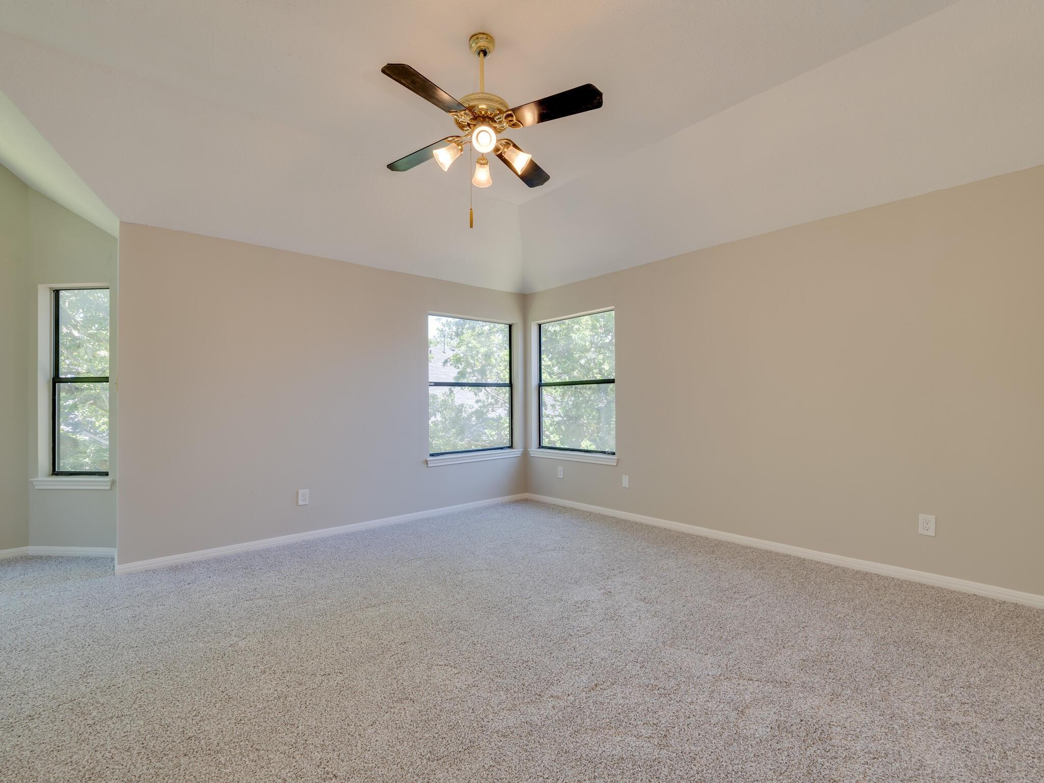 3944 Kristencreek LN