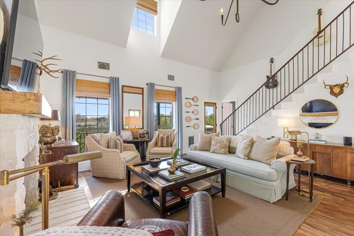 10605 Lake Beach DR