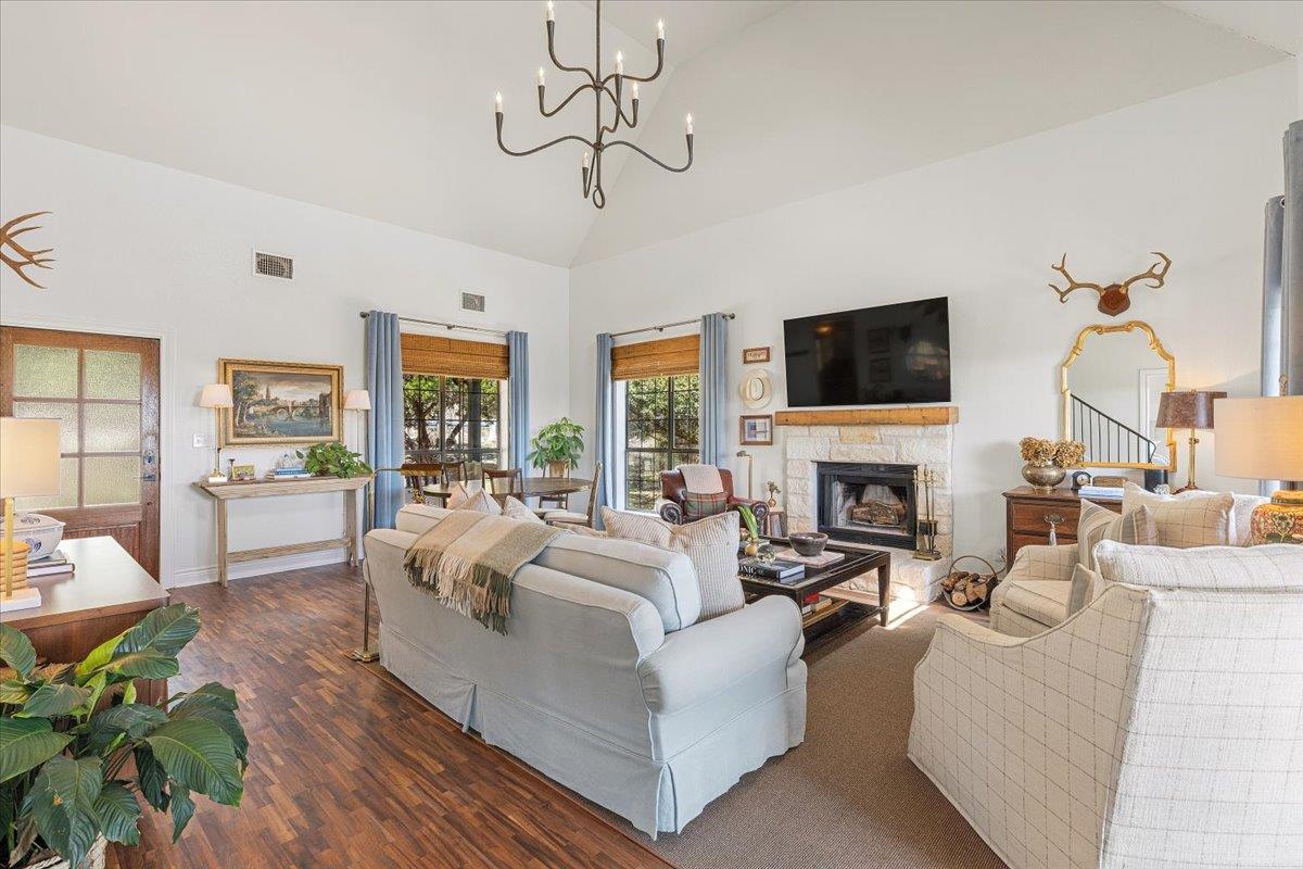 10605 Lake Beach DR