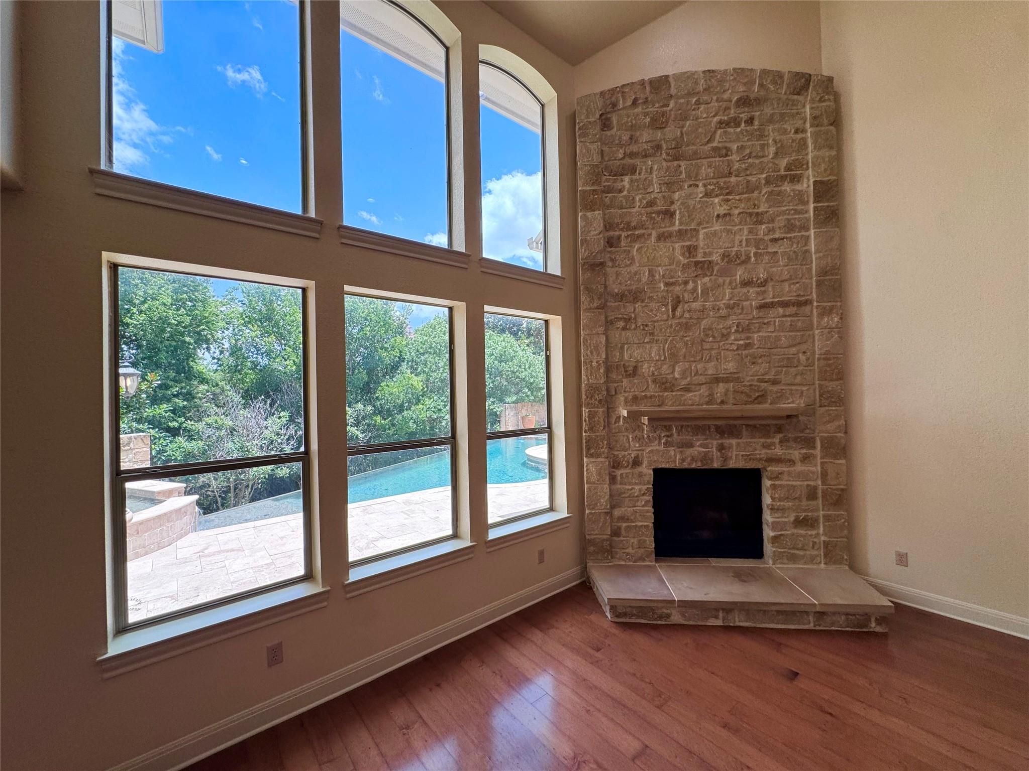 206 Varco DR