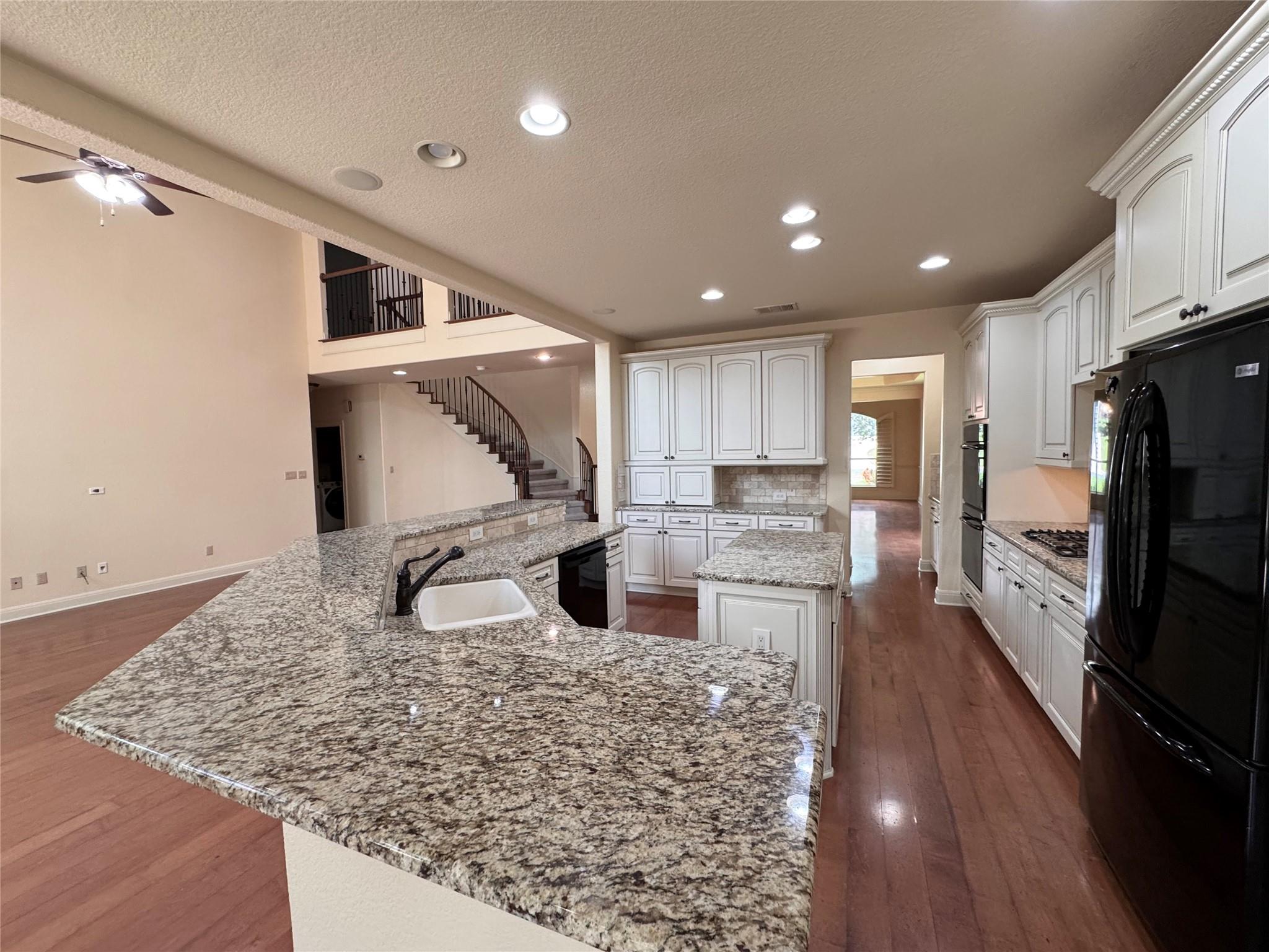 206 Varco DR