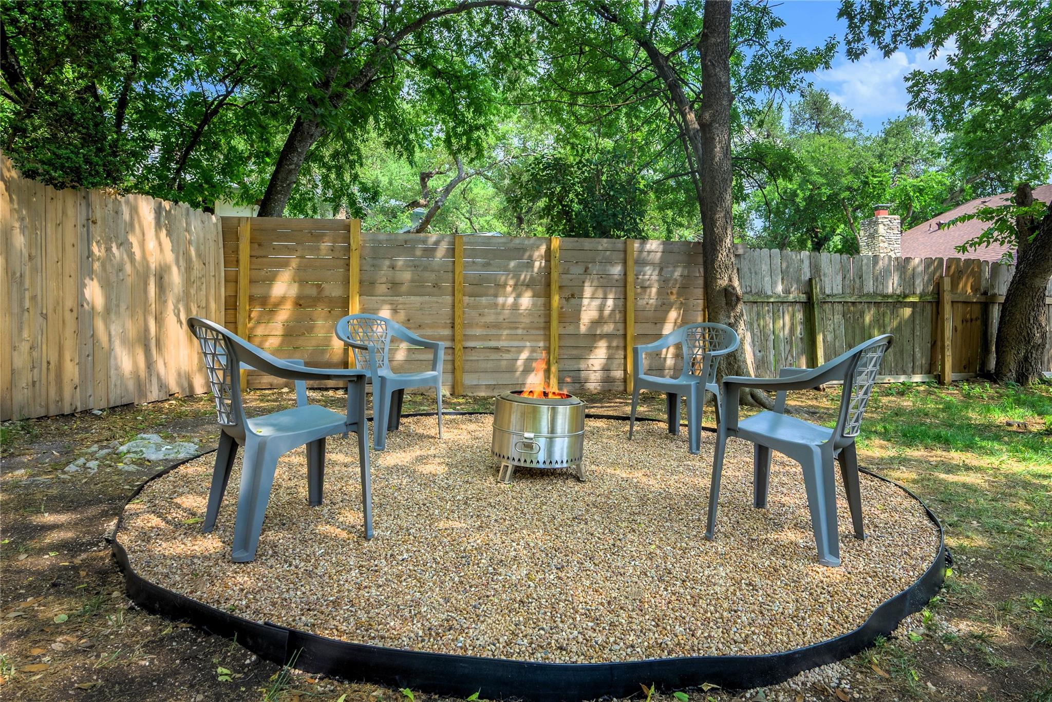 7803 Manassas DR