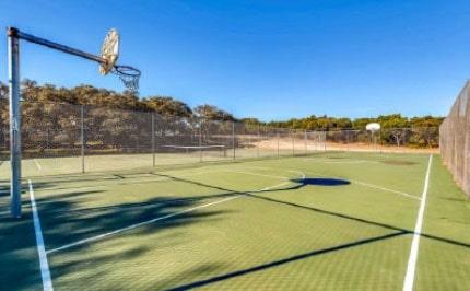 1400 Shawnee Circle CIR