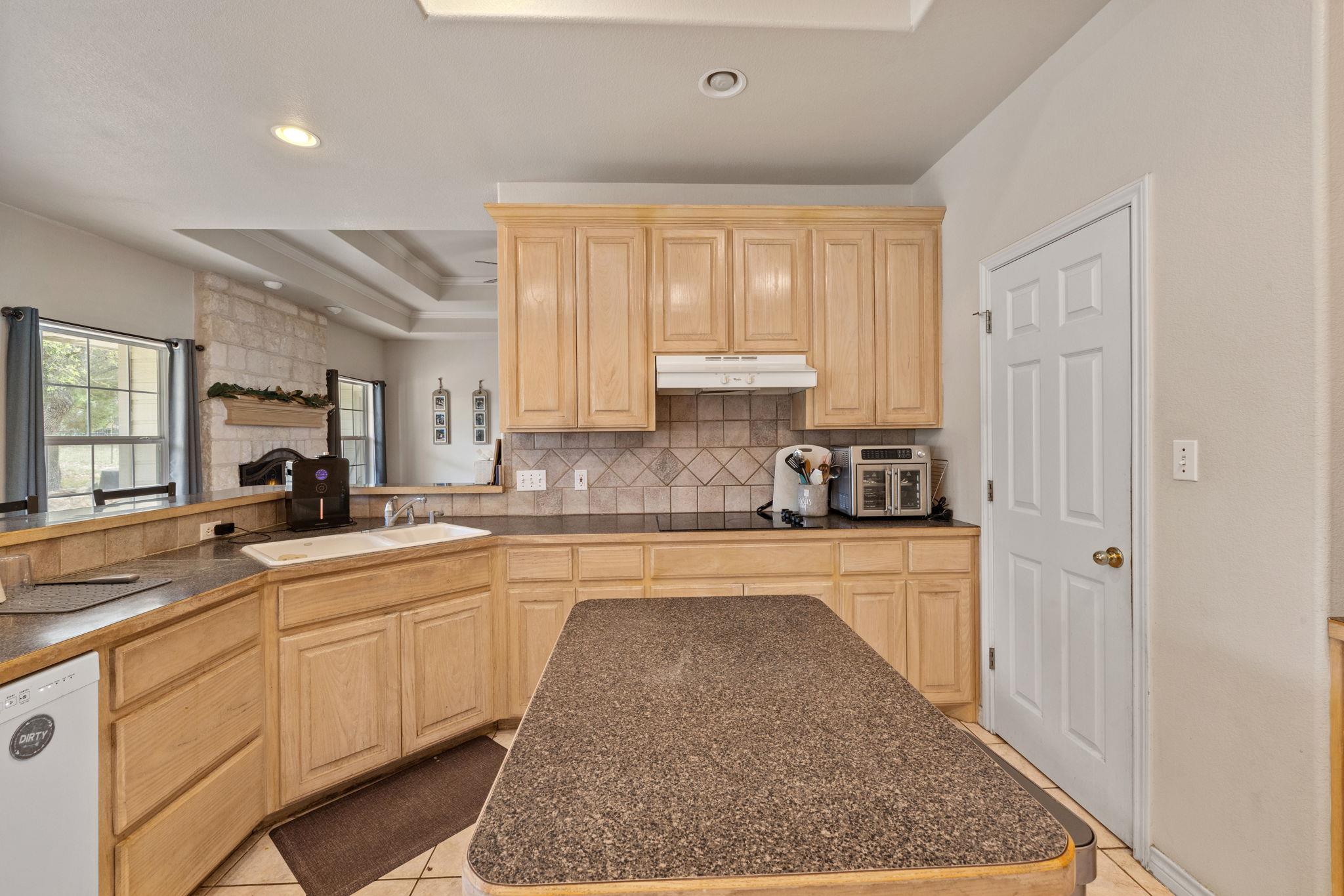 10045 W Cave LOOP