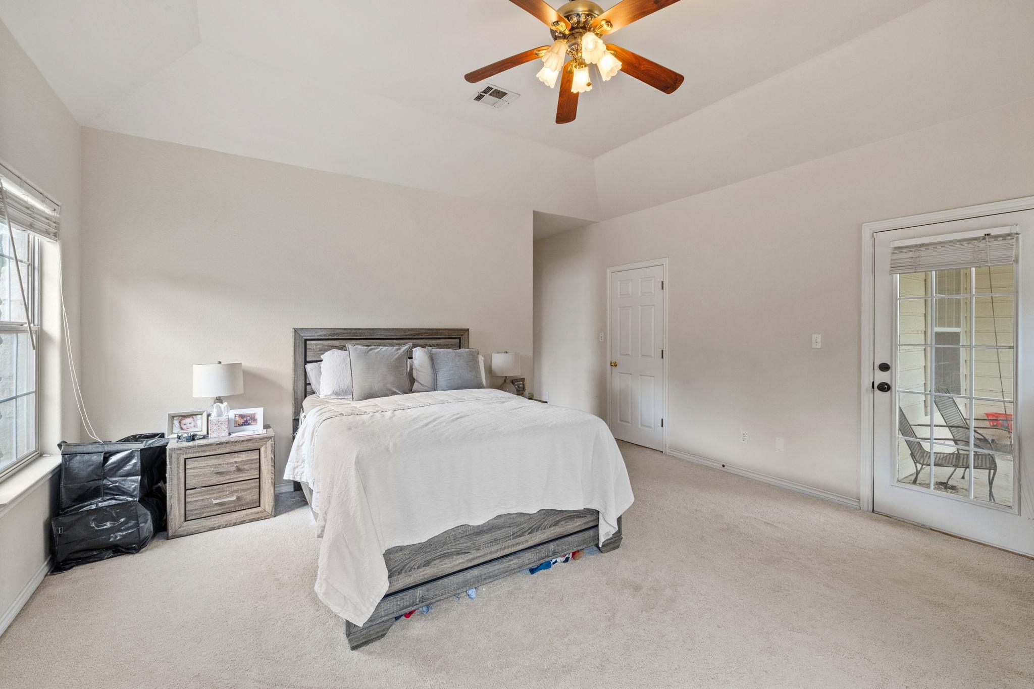10045 W Cave LOOP