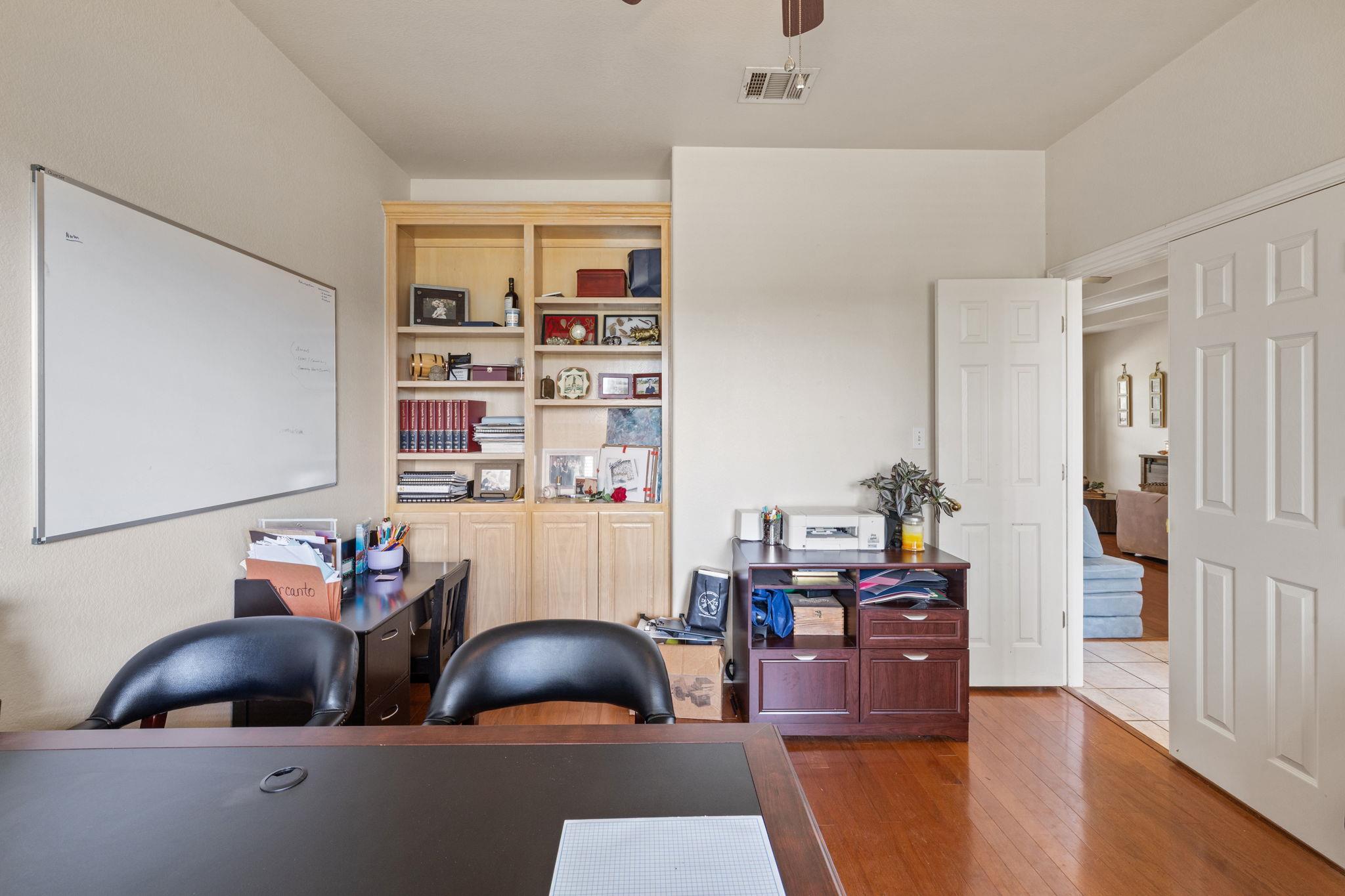10045 W Cave LOOP