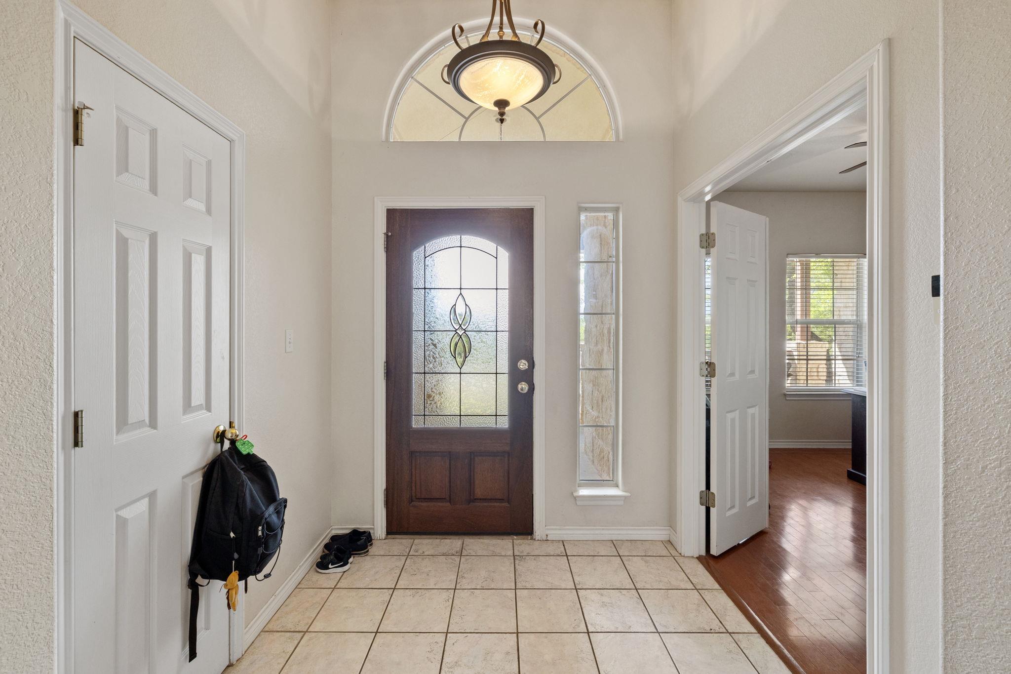 10045 W Cave LOOP