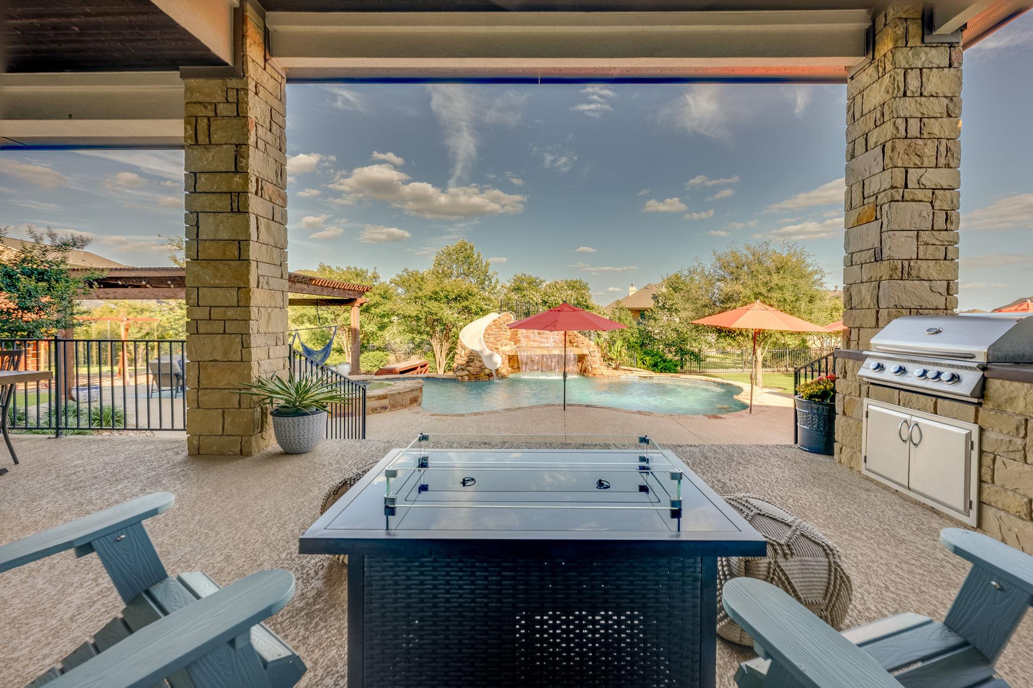 2800 Crystal Falls PKWY